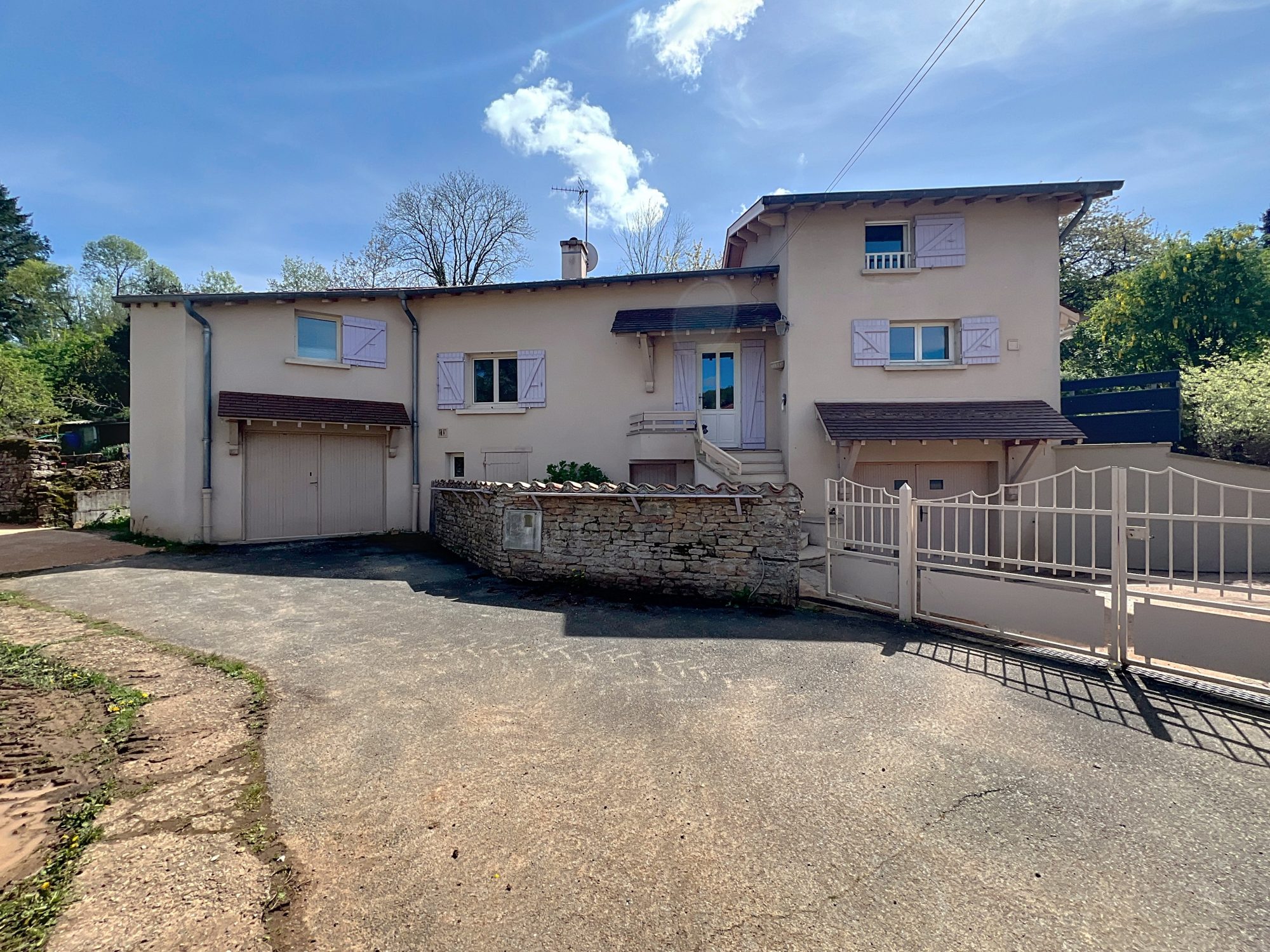 BELLE MAISON A PIERRECLOS 185 m² Pierreclos 71960