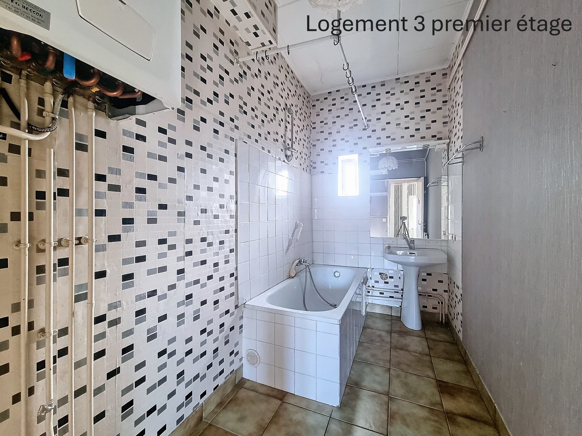 tènement de 5 logements Fraisses 42490