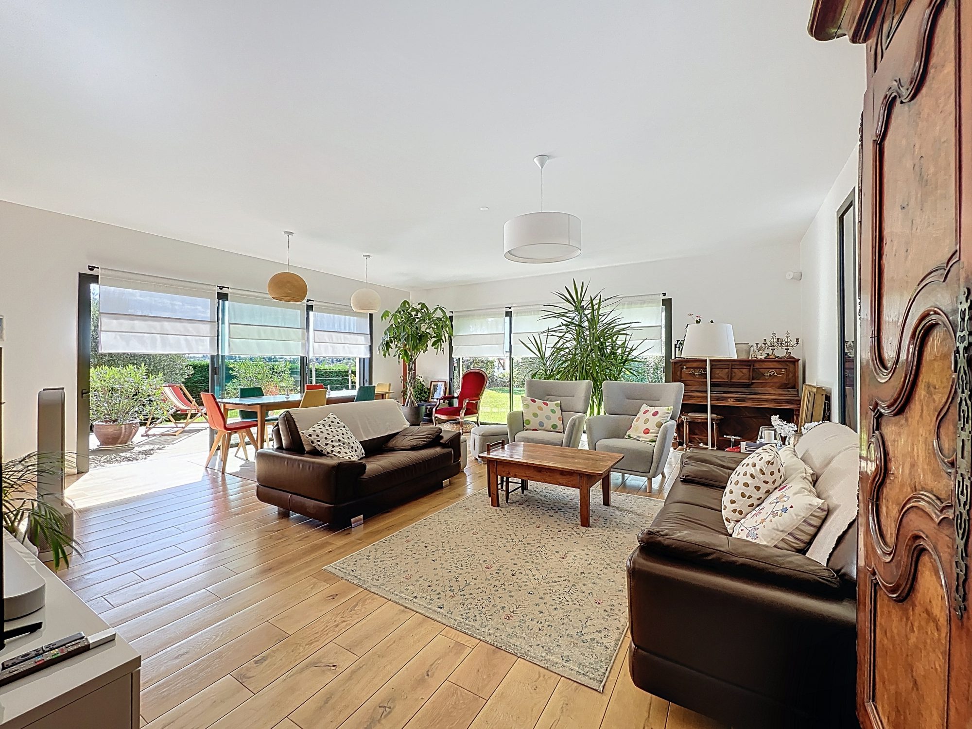 Maison d'architecte- 5 chambres, 3 salles d’eau, prestations haut de gamme et confort énergétique (DPE A) Fleurieux-sur-l'Arbresle 69210