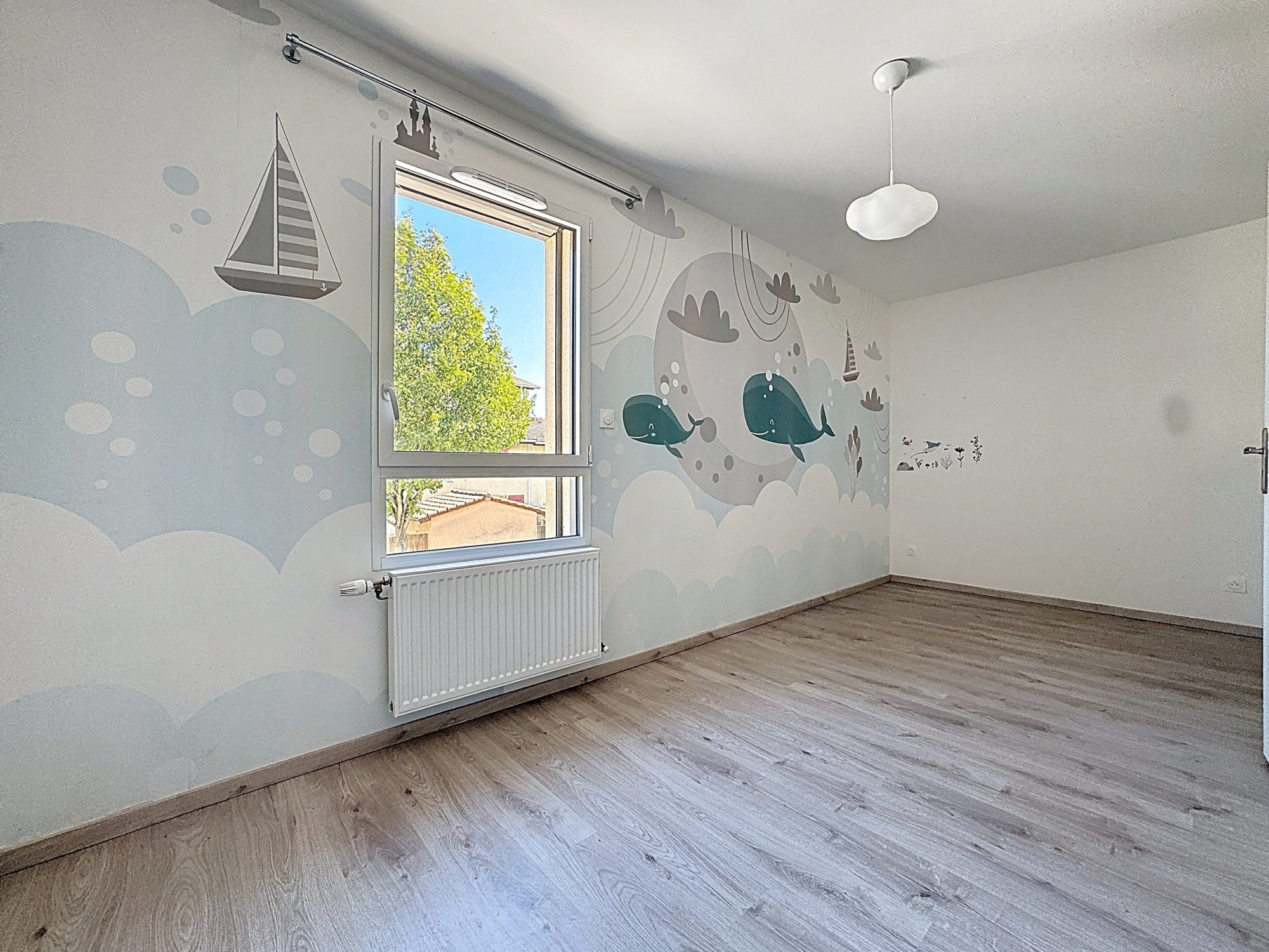 Maison de 2020 au centre ville de 110m2 - 4 chambres avec Garage et stationnement. Saint Symphorien d'Ozon 69360