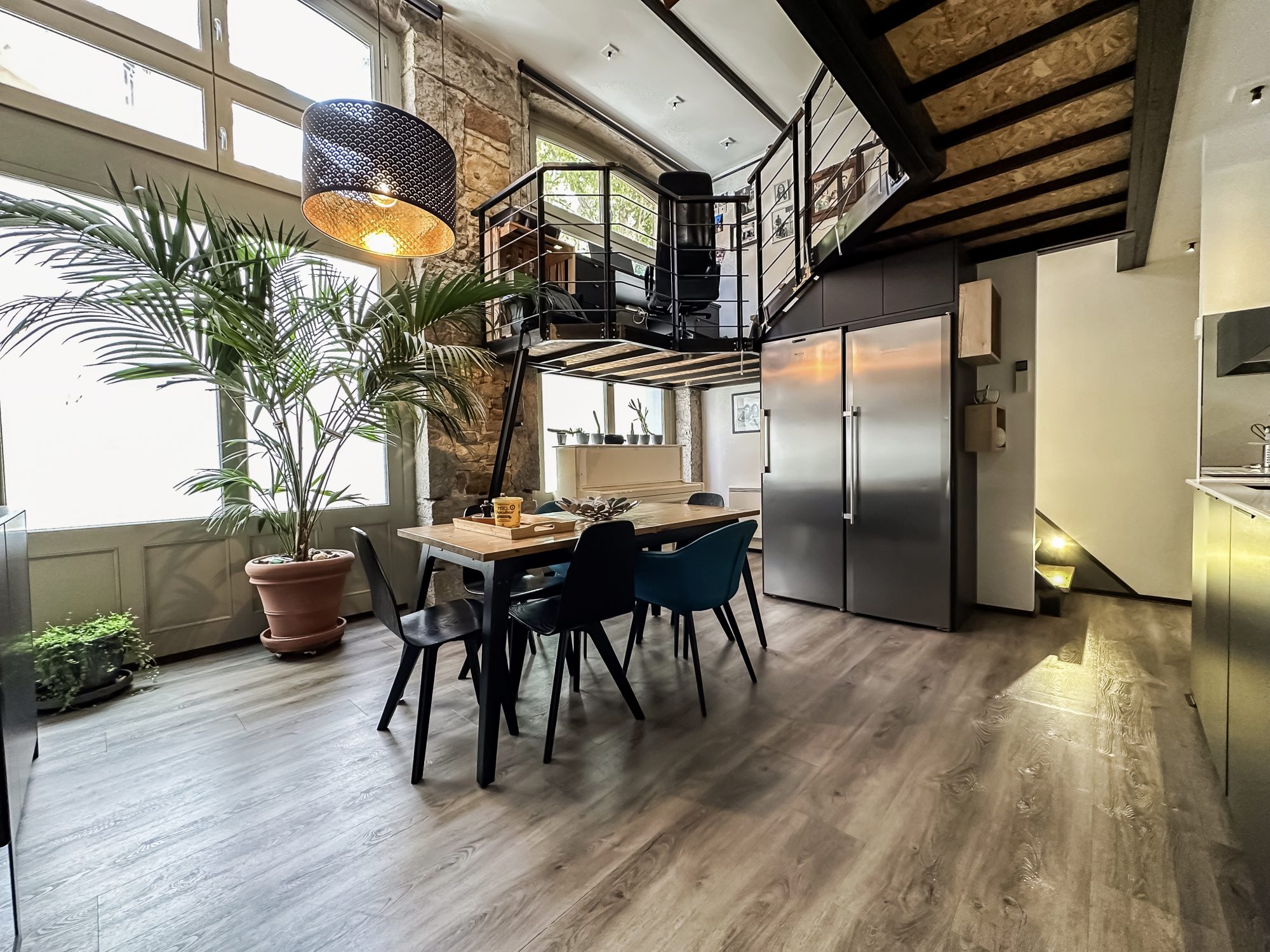 Appartement duplex contemporain