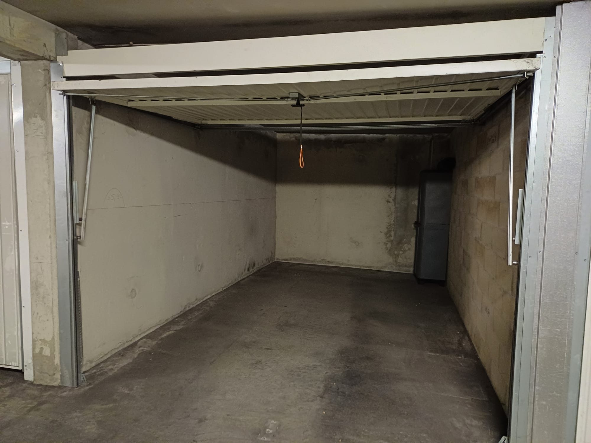 MARSEILLE : Dans le 12ème arrondissement, Garage 15m2