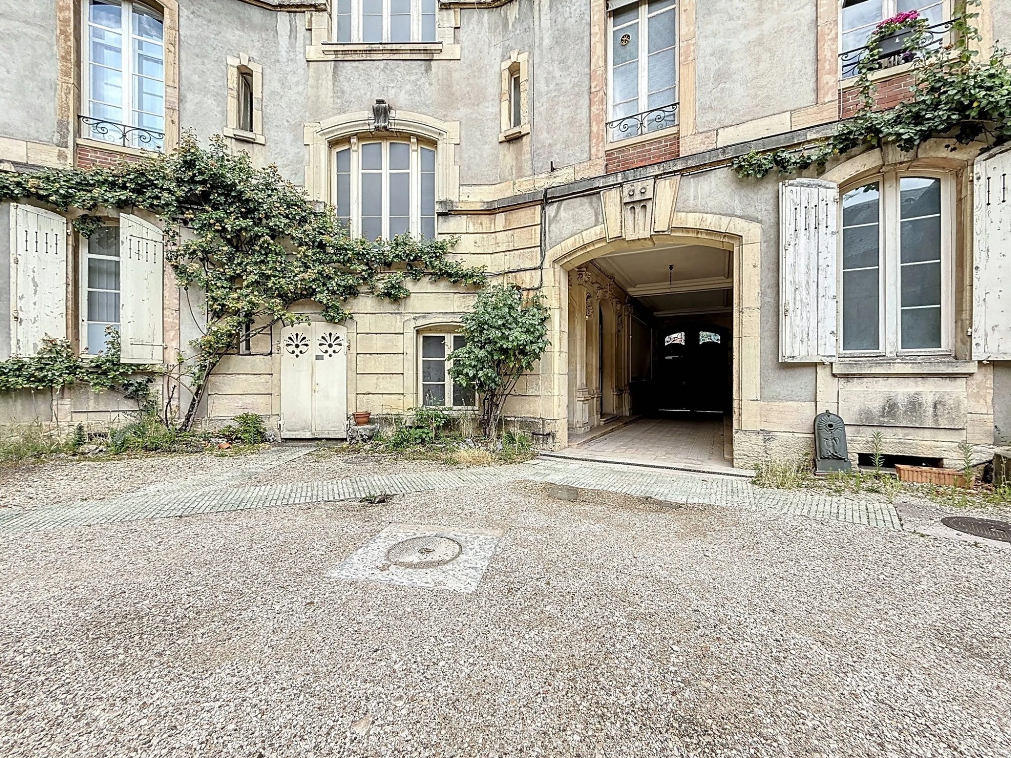 APPARTEMENT 5 MN HYPER CENTRE AVEC PLACE DE STATIONNEMENT Dijon 21000