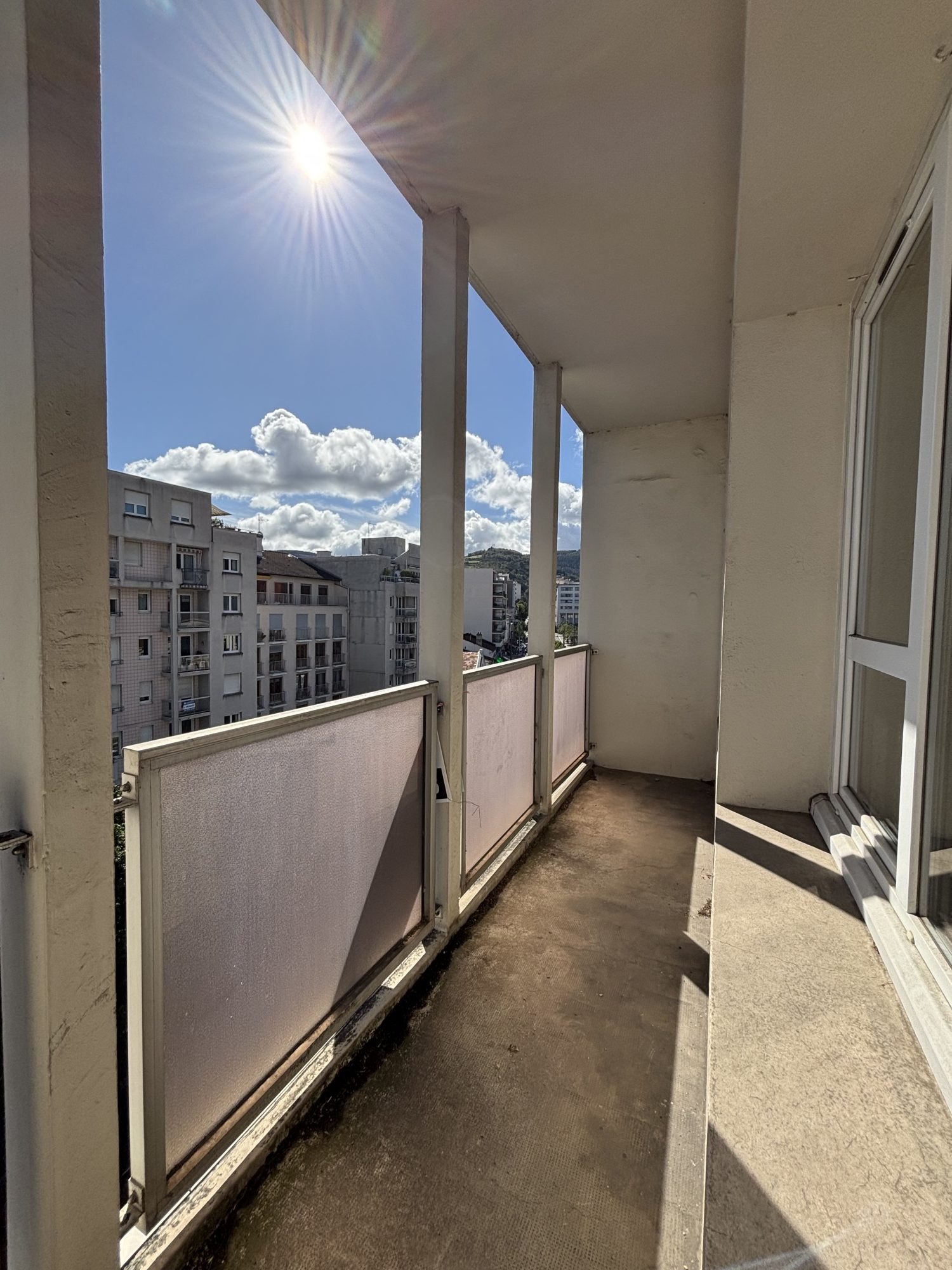 Appartement - 3 pièces - 92 m² - Saint-Étienne (42000)