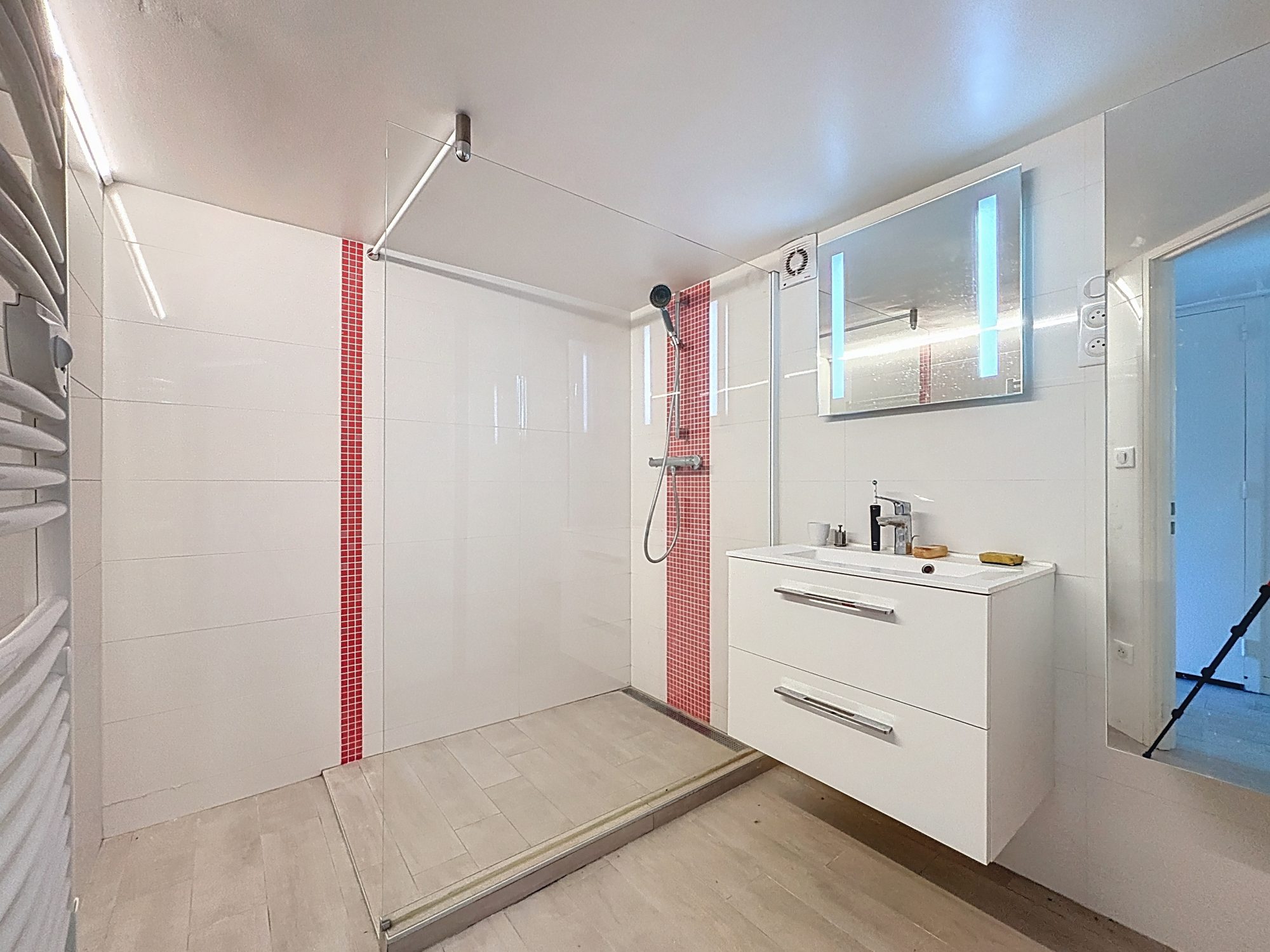 Centre village, belle maison de 160 m², terrain de 850 m² avec piscine Chaponost 69630