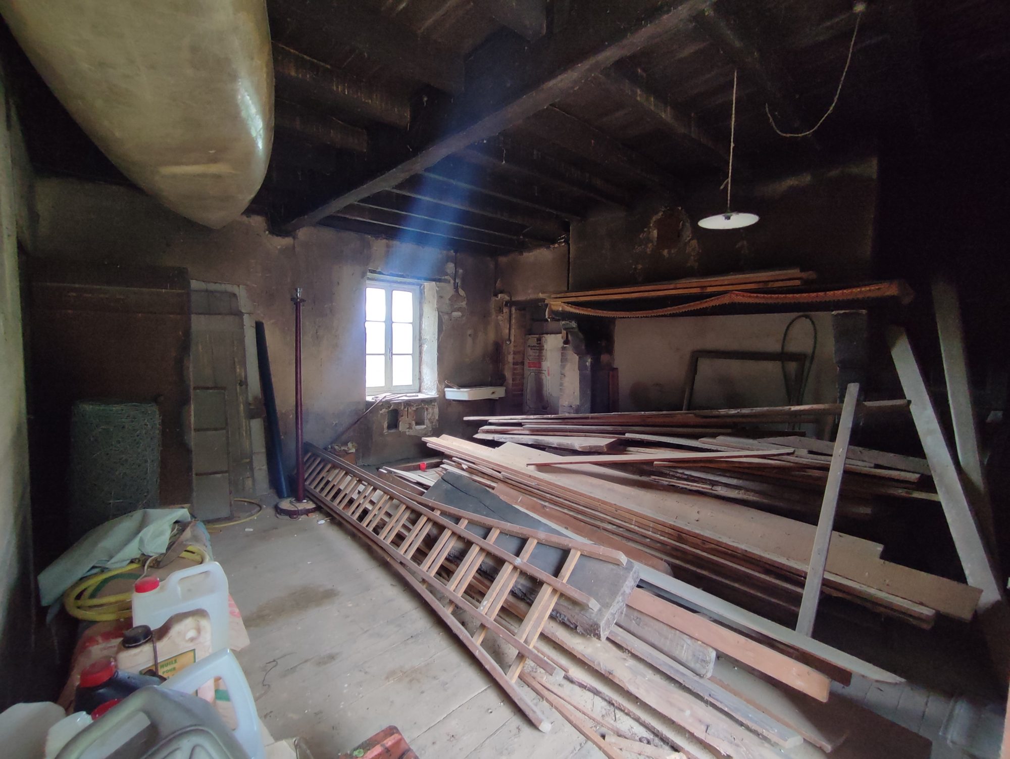 Ferme en pierres Olliergues 63880