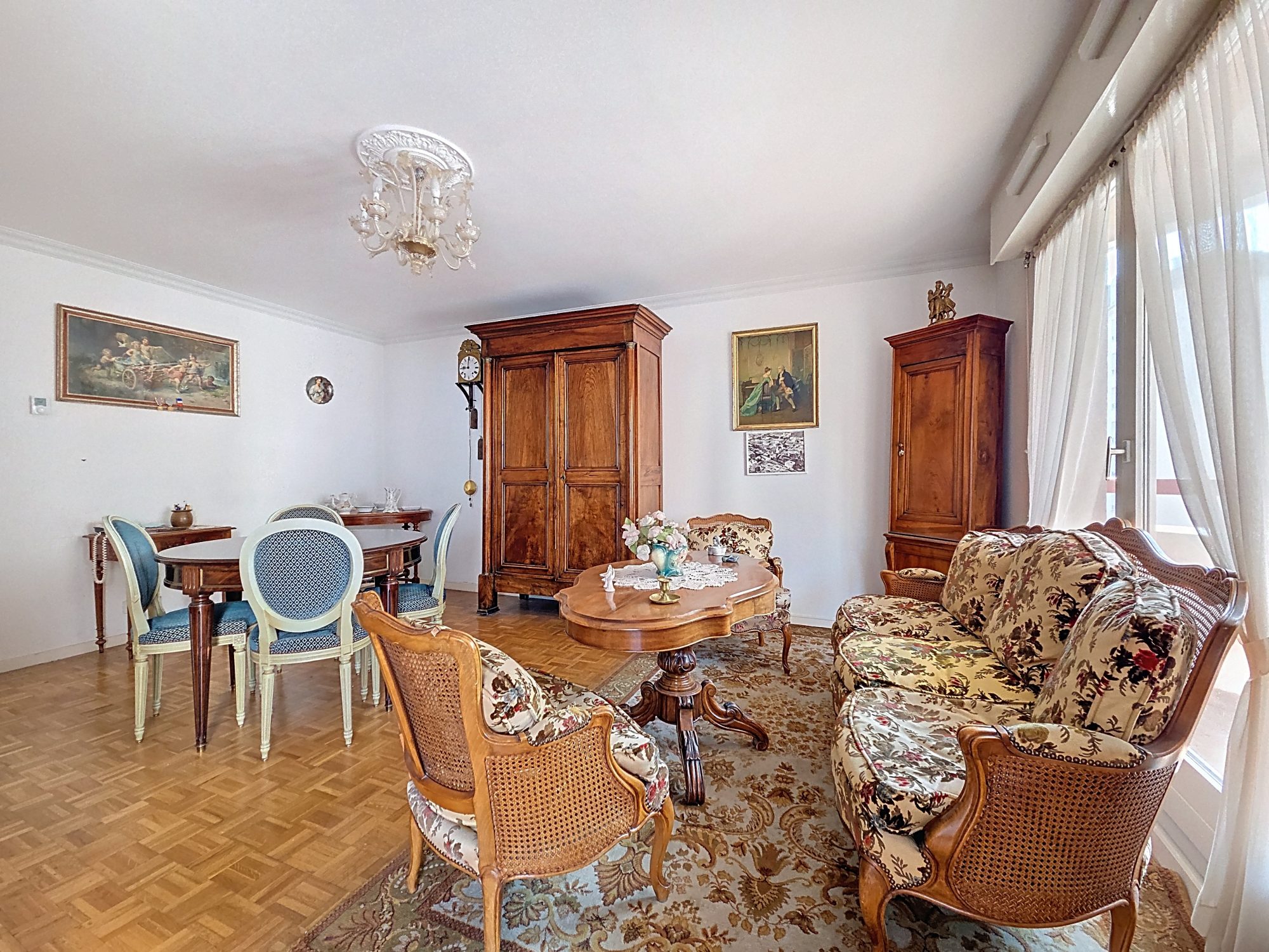 République T3 de 75 m2 avec Garage et Cave Villeurbanne 69100