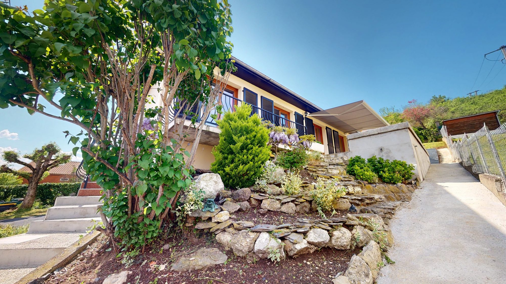 Proche Issoire Maison 98m2 sur terrain clos Issoire 63500