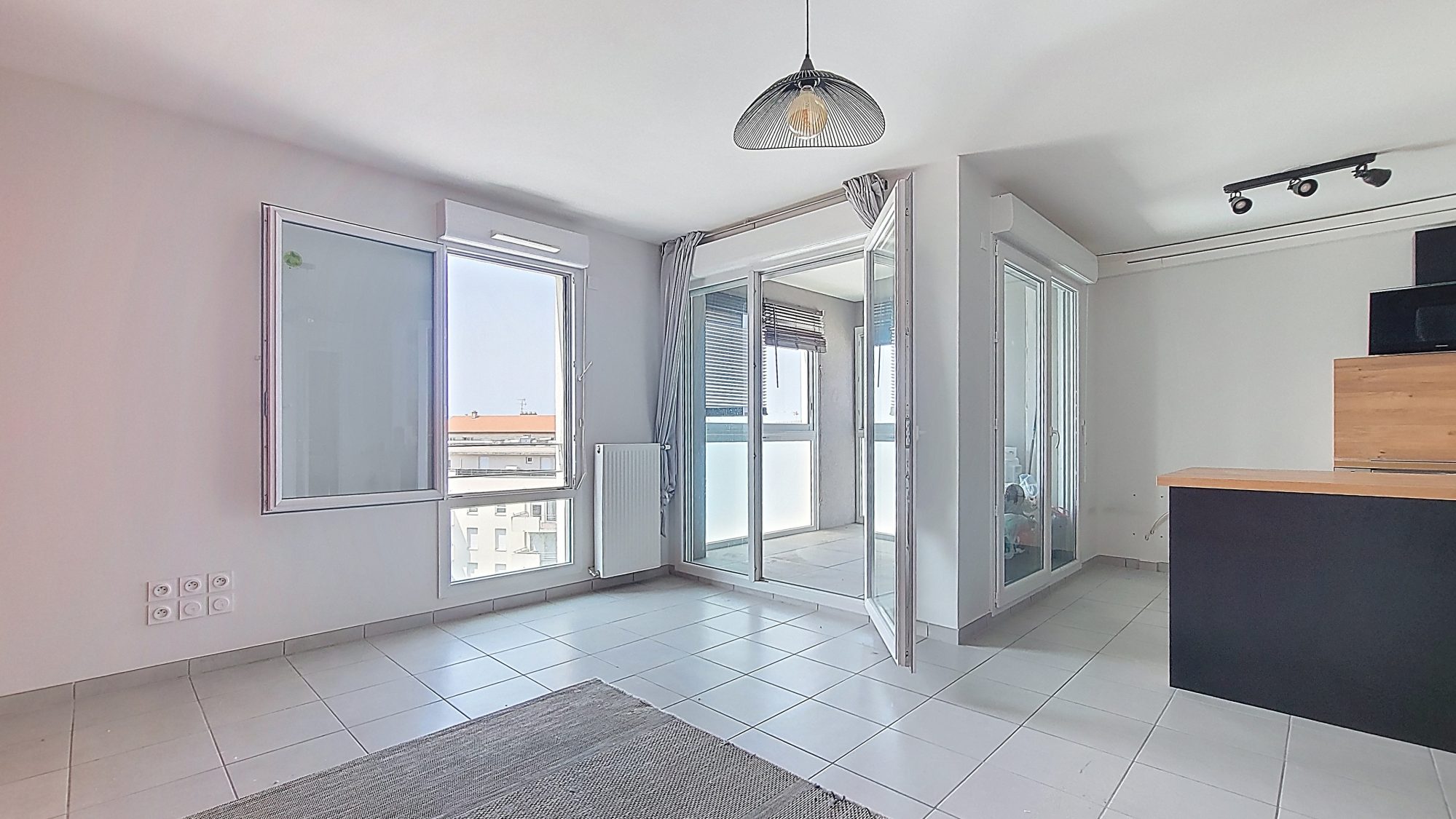 Appartement T3 de 61 m²- Etage élevè -Loggia et Garage en sus