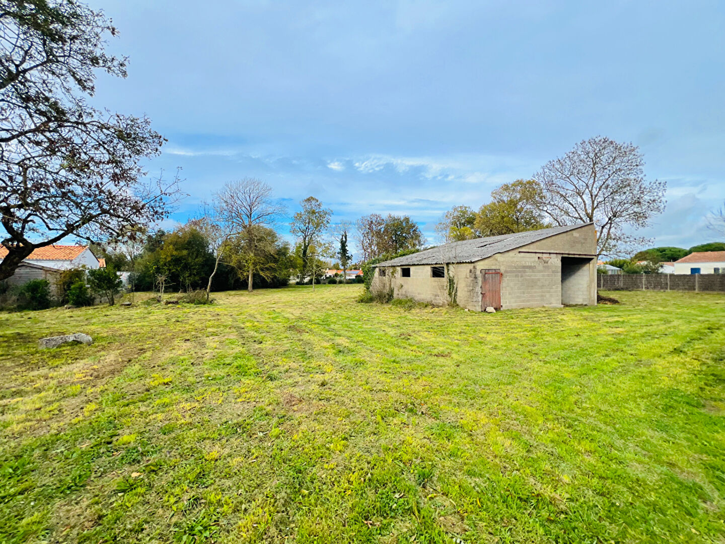 Terrain Commequiers 870 m2 COMMEQUIERS 85220