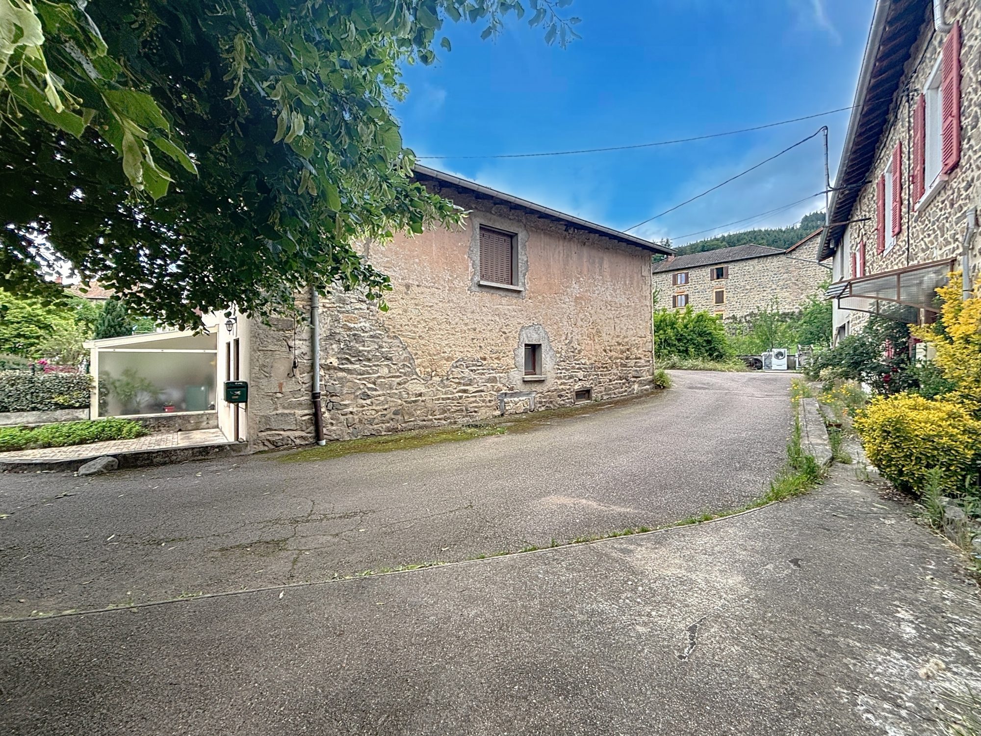 MAISON DE VILLAGE 85m² 3 chambres Cublize 69550