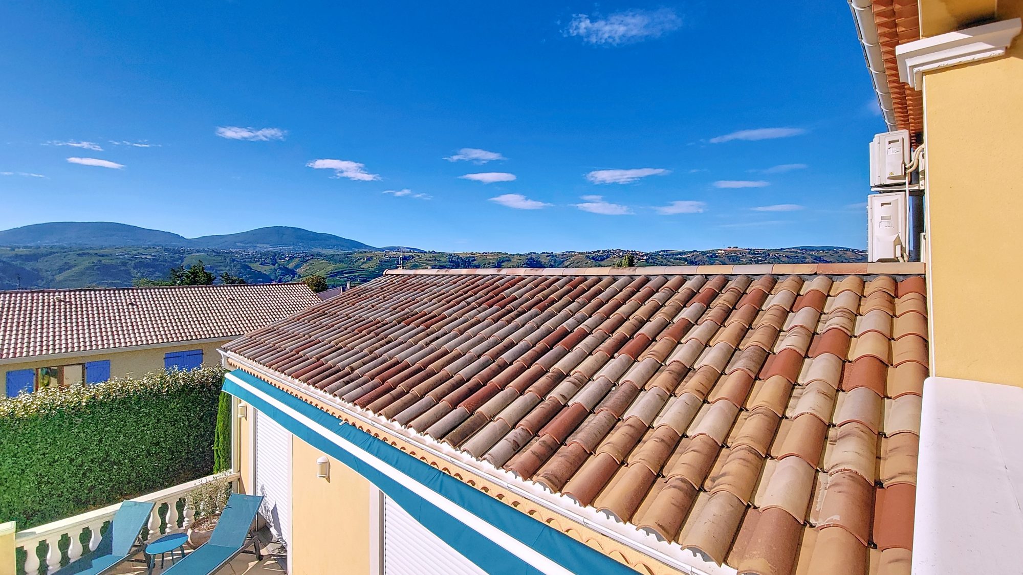 Villa T5 - 4 Chambres - Terrain plat 693m2 - Piscine- Sans vis à vis Saint-Clair-du-Rhône 38370