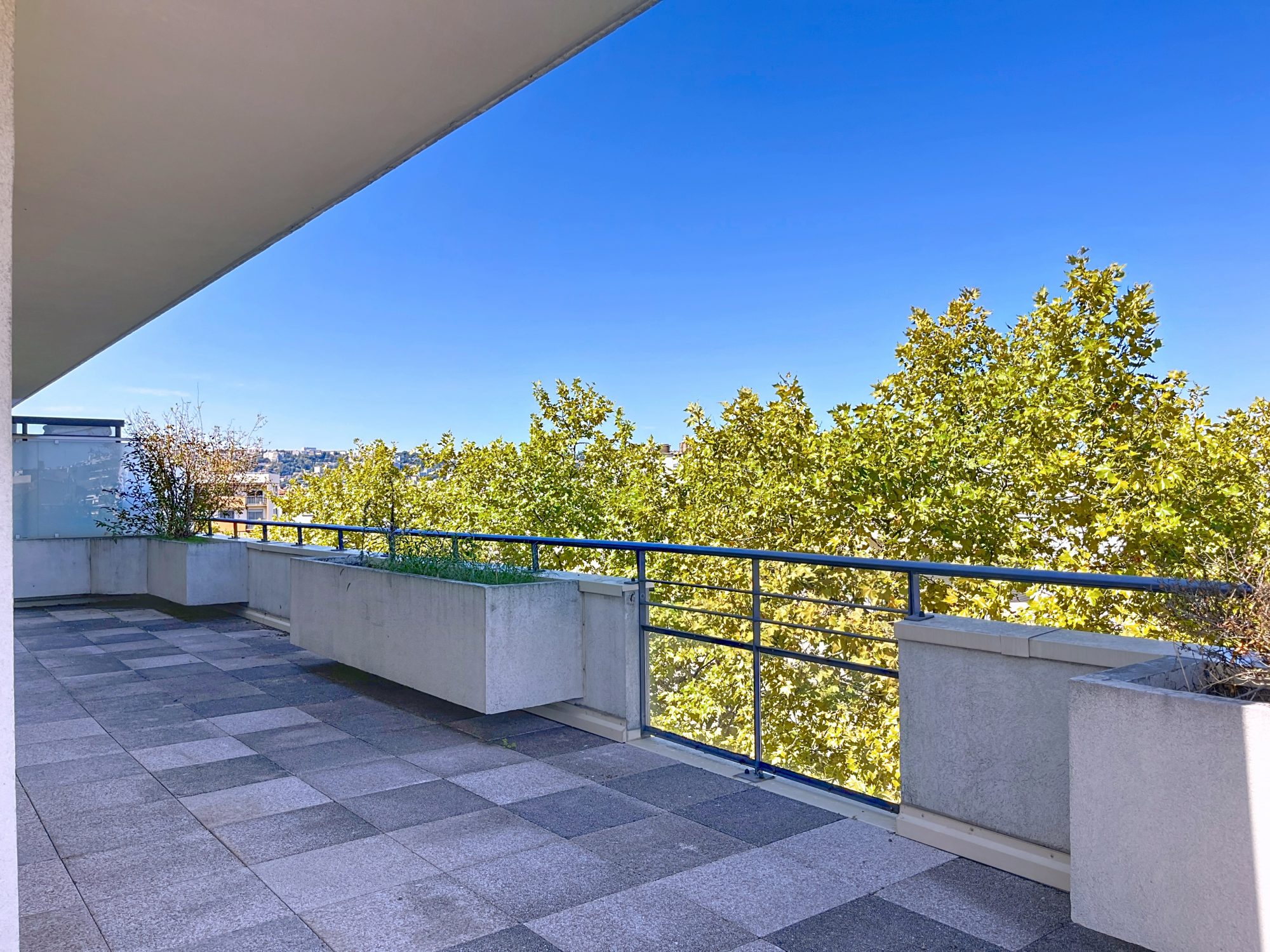 Dernier étage – Terrasse panoramique Lyon 69007