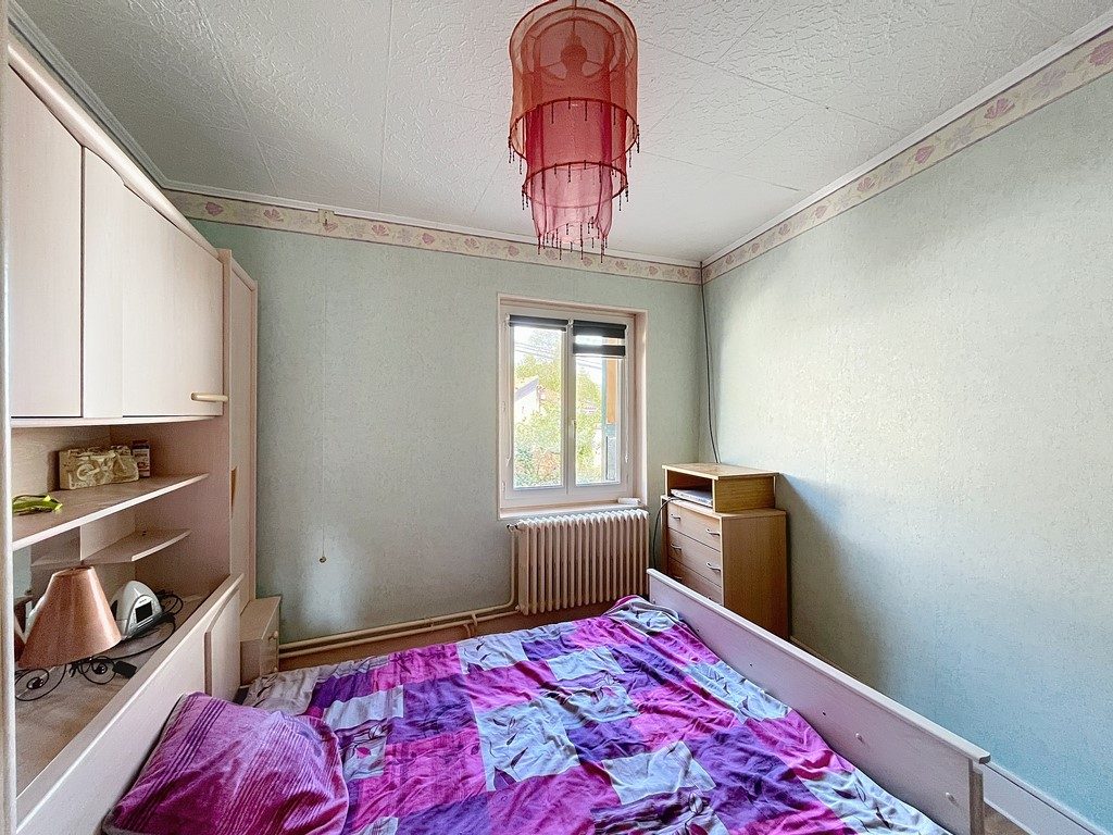 Maison familiale avec grande dépendance et terrain clos – Sail-sous-Couzan Sail-sous-Couzan 42890