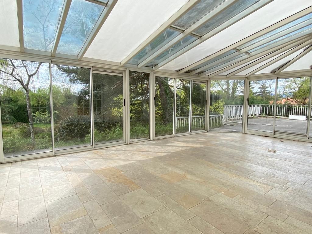 Grande maison avec piscine au calme Dardilly 69570