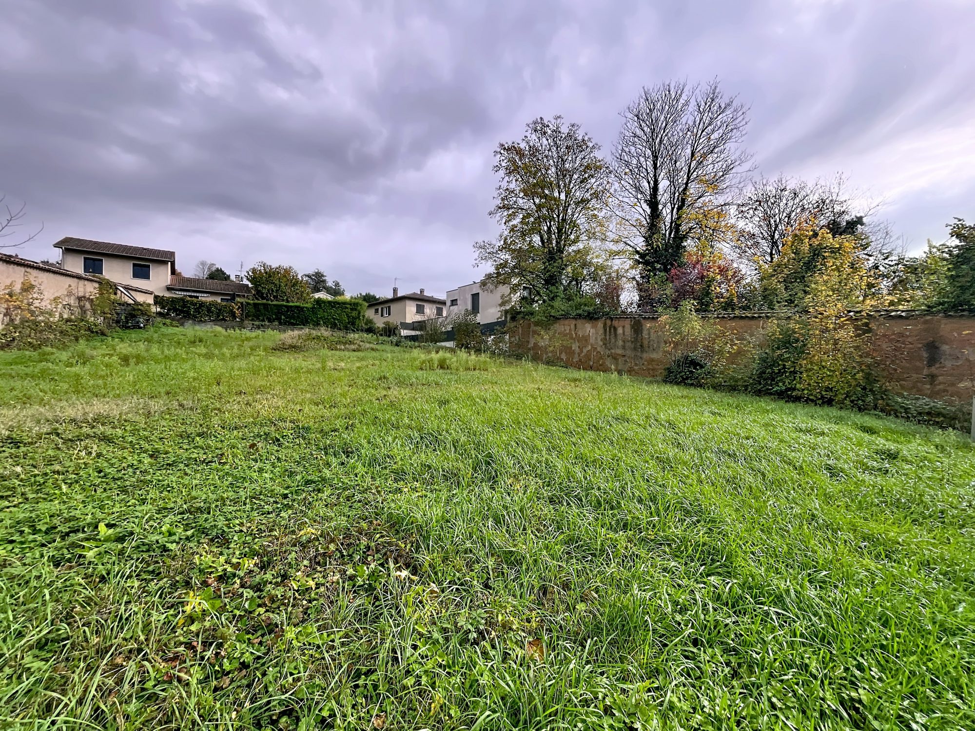 Terrain à bâtir – Genay (69730) – 880 m² – Non viabilisé Genay 69730