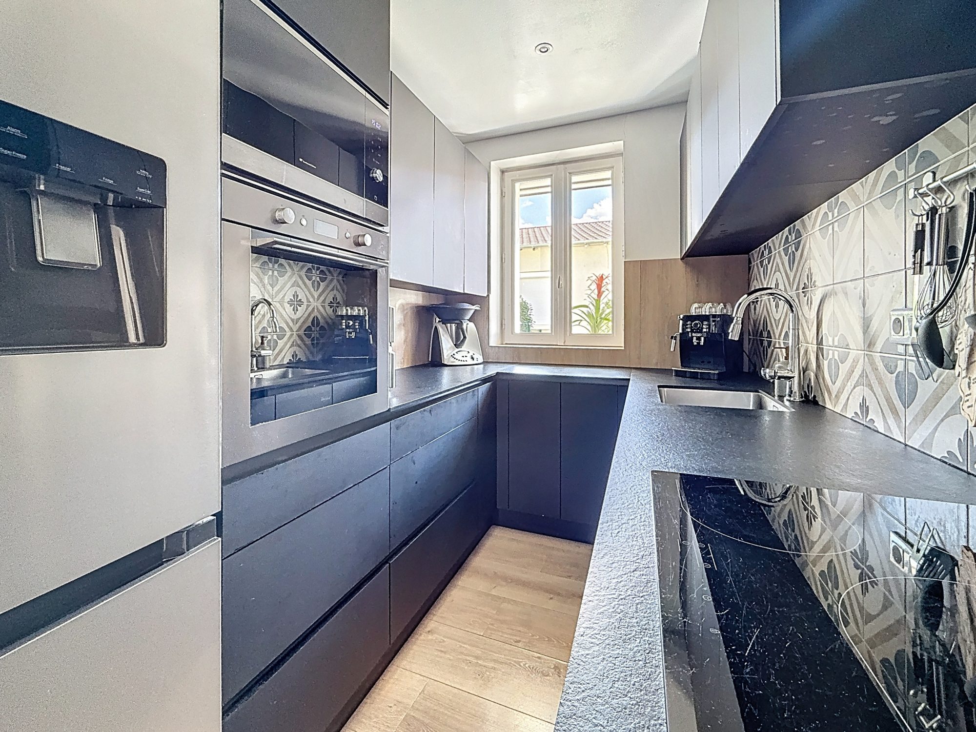 TRÈS BEL APPARTEMENT T4 AVEC GRANDE TERRASSE Tarare 69170