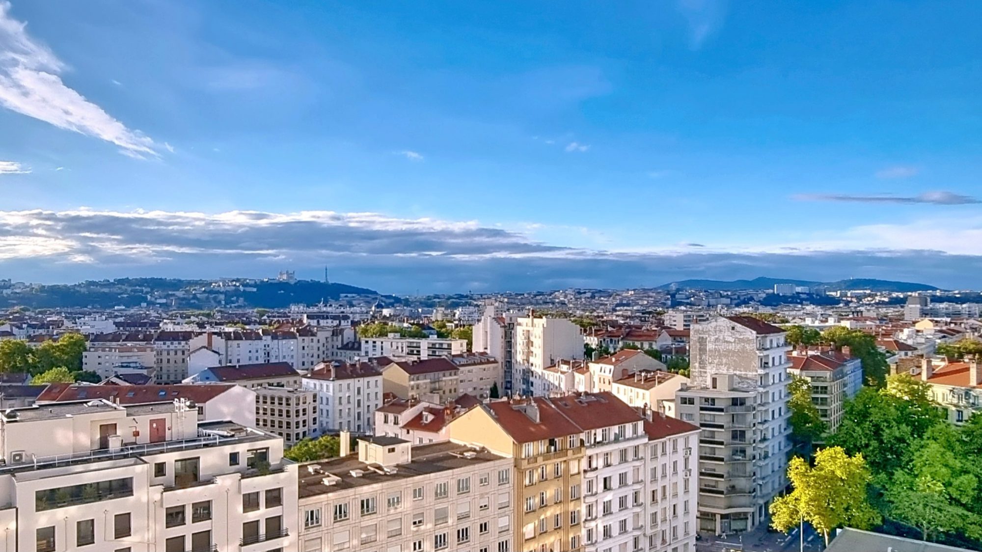 METRO GARIBALDI - Appartement T5 de 126 m² - Parking possible