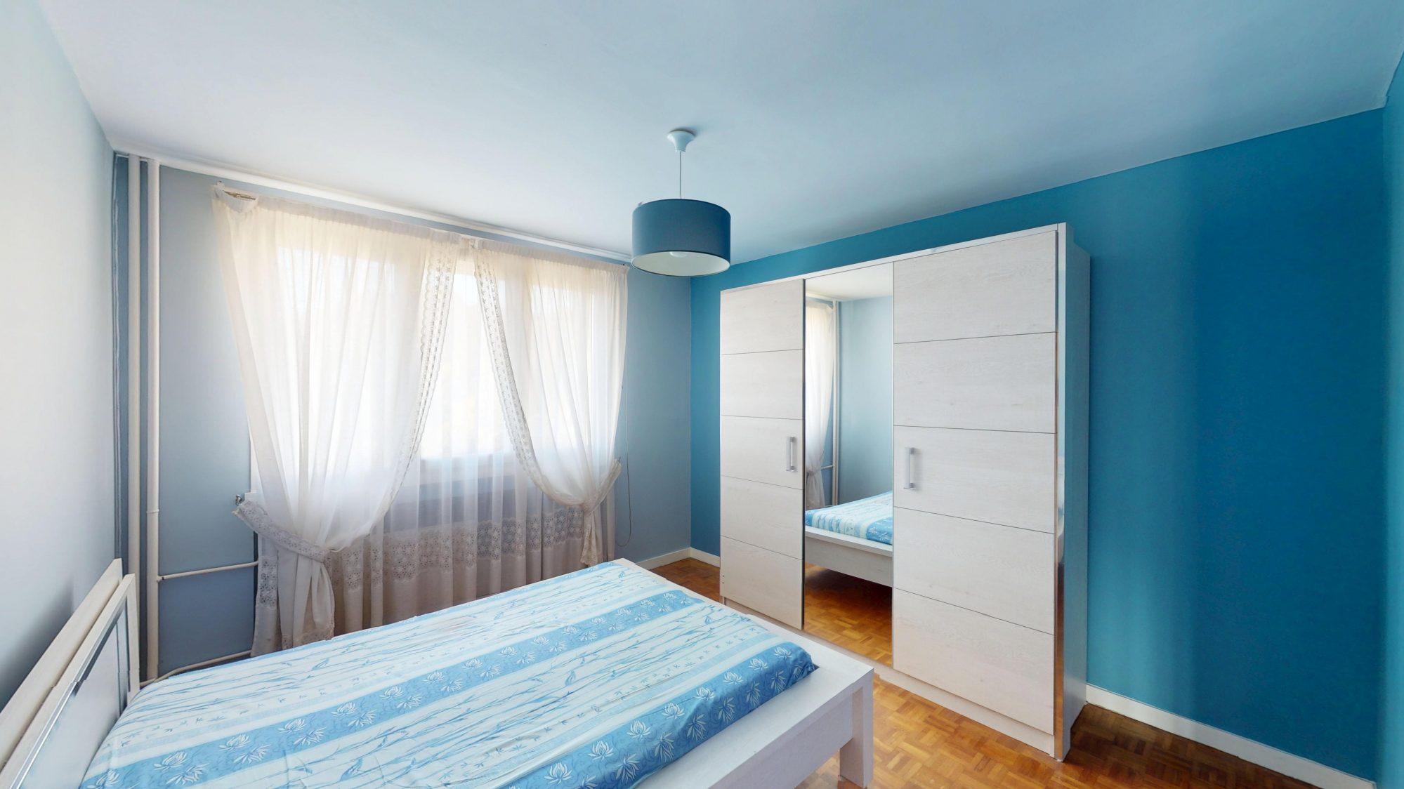 APPARTEMENT T4 101m², 3ÈME ÉTAGE AVEC ASCENSEUR, 3 CHAMBRES, BALCON, LOGGIA, LOGEMENT PERFORMANT, DPE C, AUCUNS TARVAUX À PRÉVOIR, PROCHE TOUTES COMMODITÉS! Le Chambon-Feugerolles 42500