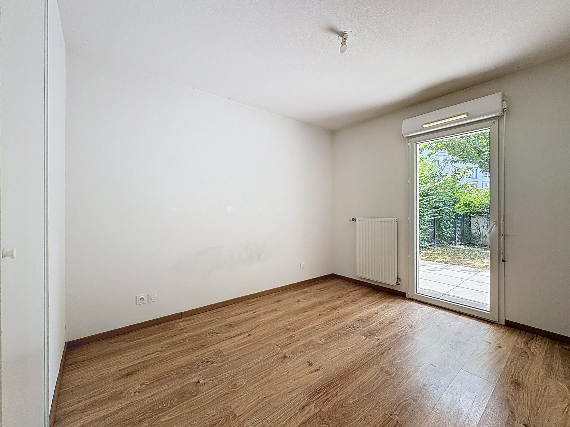 T2 de 38m2 avec jardin de 172m2 Saint-Priest 69800