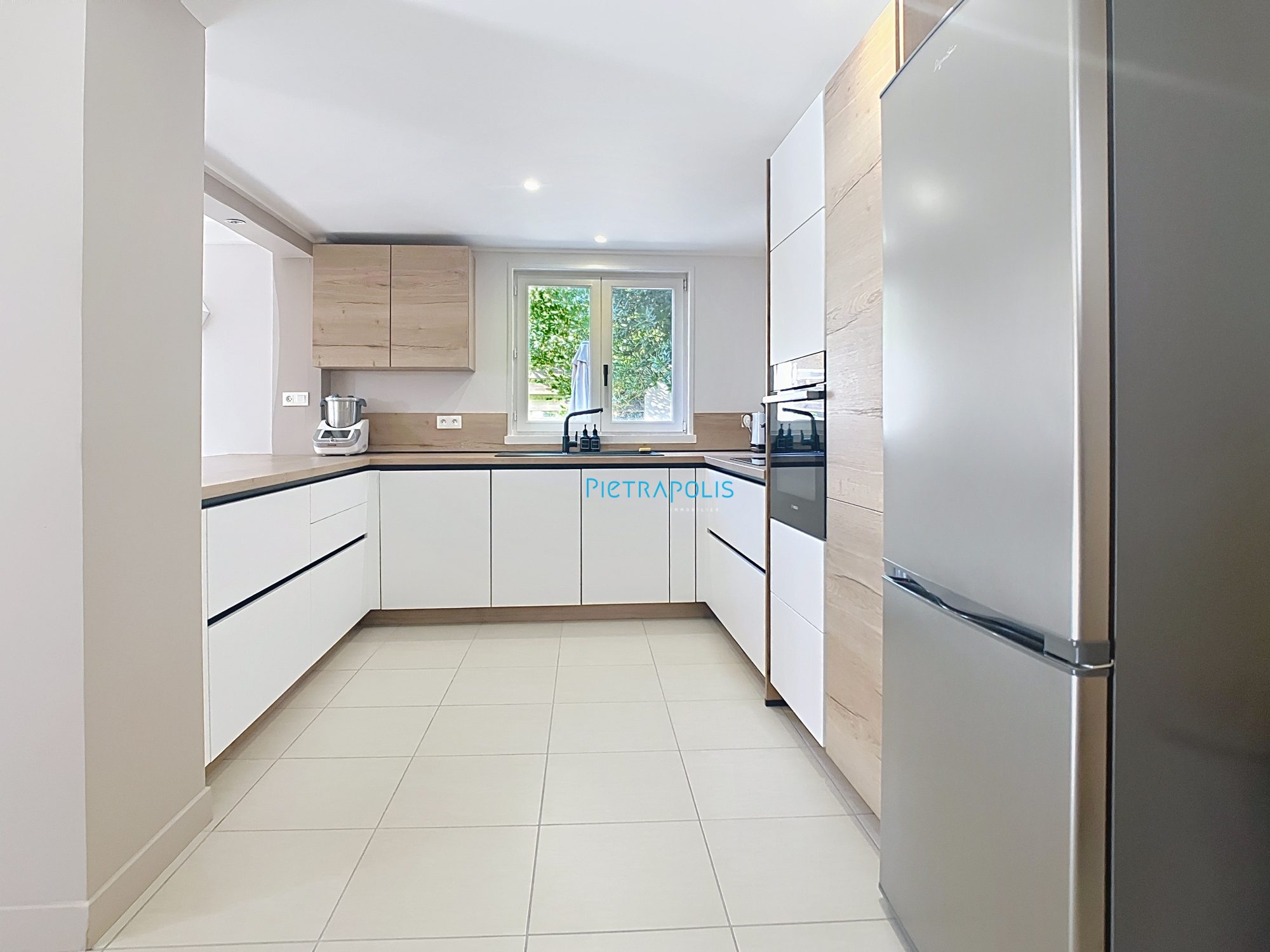 Maison 3 chambres - terrasse- extérieur utilisé en parking Saint-Lager 69220