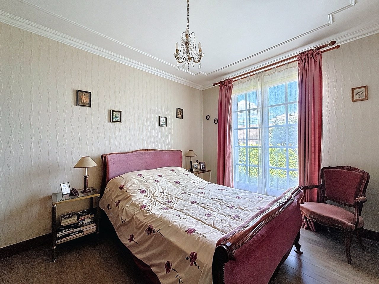 MAISON 150 m2 - 8 PIÈCES - 15 MIN DIJON - Magny-sur-Tille 21110