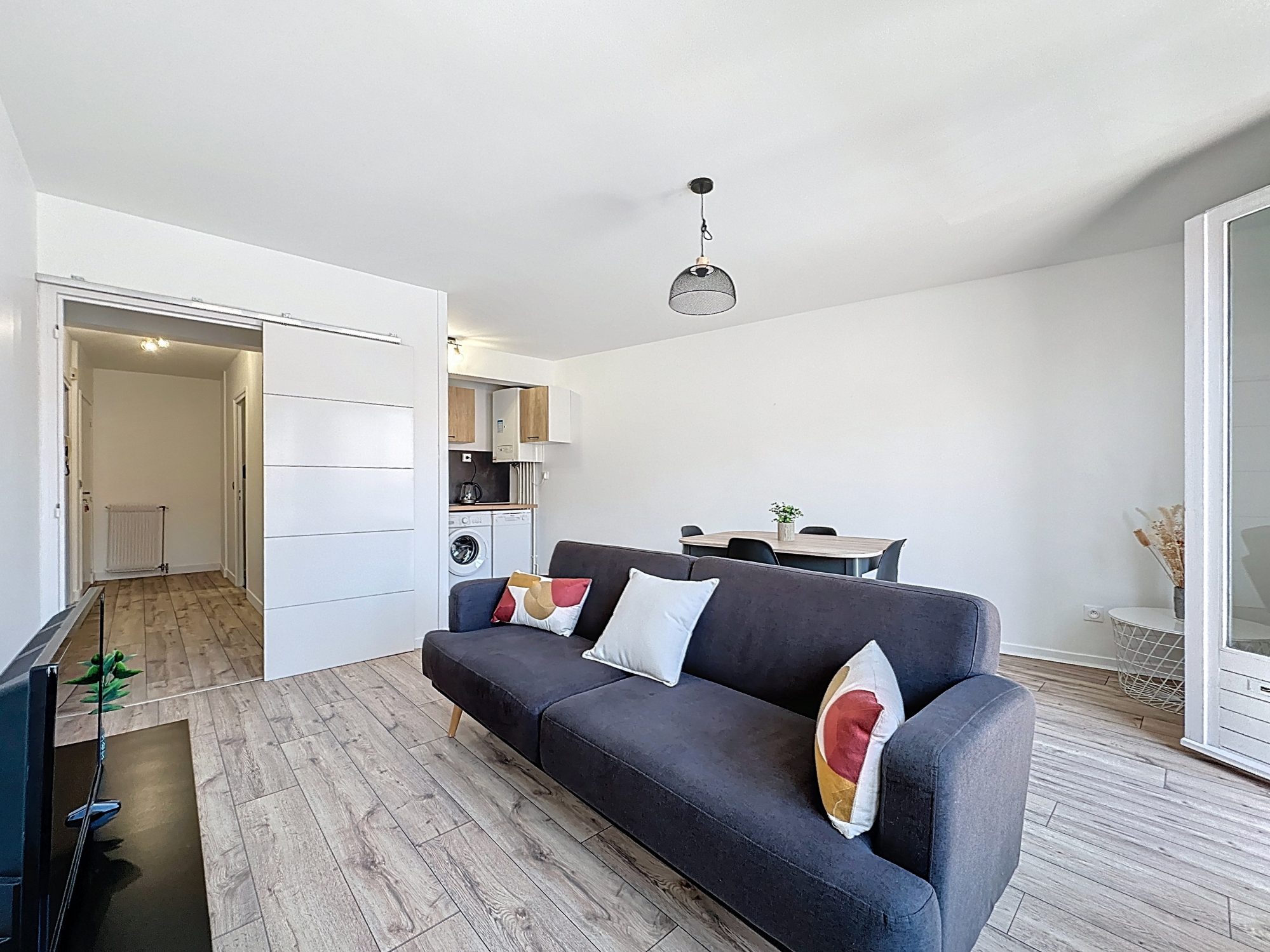 T2 meublé en excellent état - Dernier étage - Centre-ville du Puy-en-Velay – 95 000 € Le Puy-en-Velay 43000