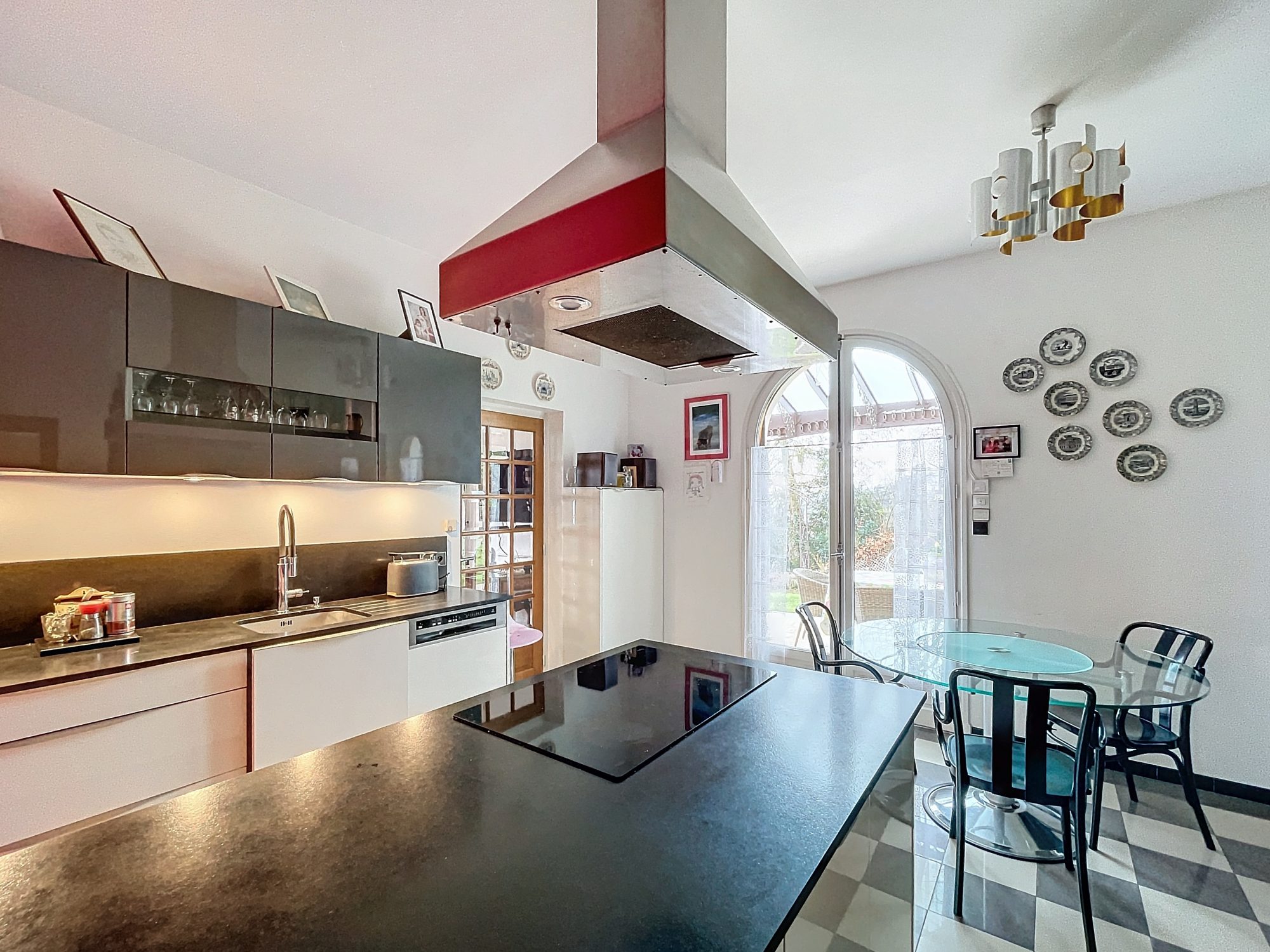 Propriété d'exception- 6 pièces - Vue panoramique - terrain 1682 m² - terrain 16 Miribel 01700