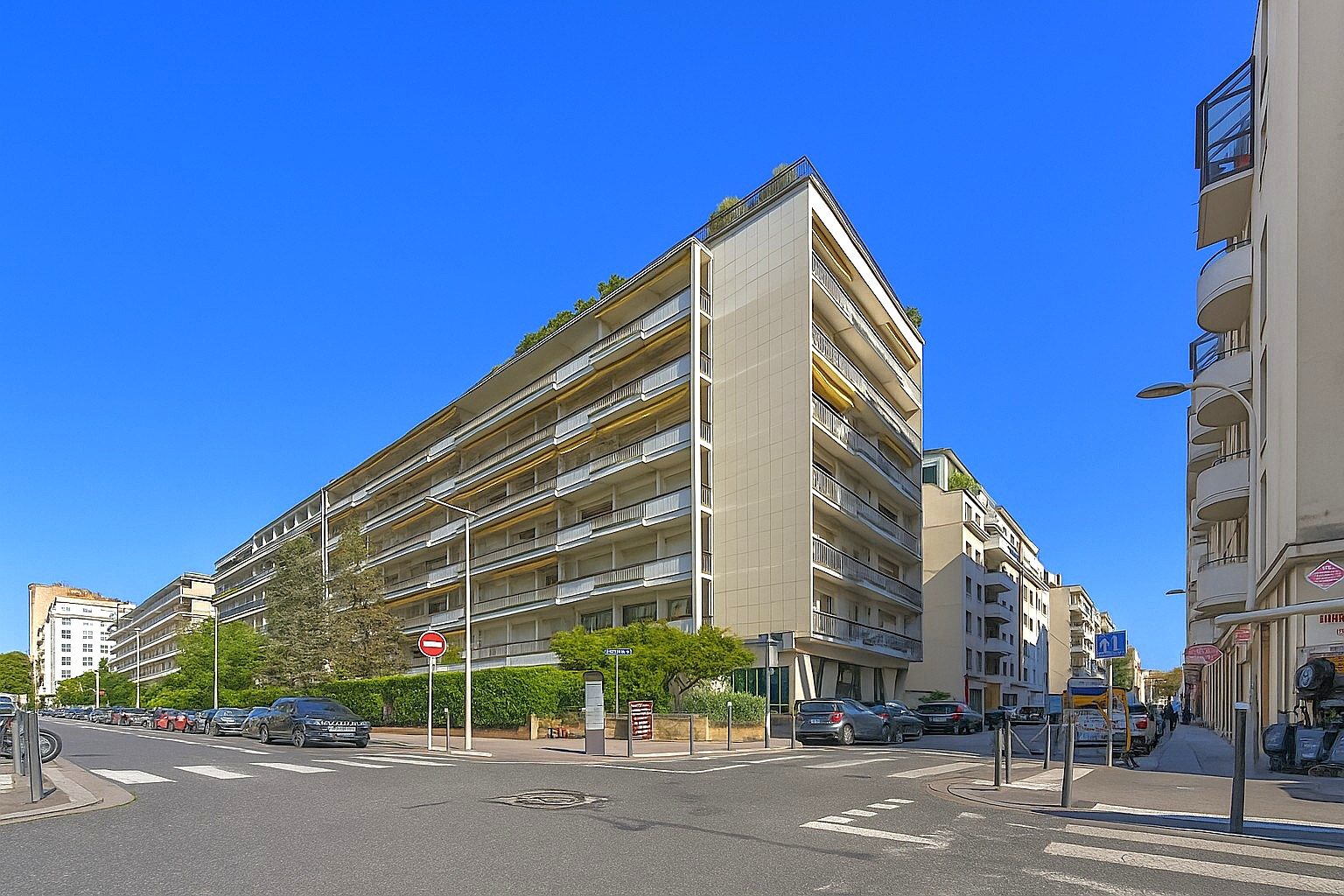 Idéal étudiant, 1er achat