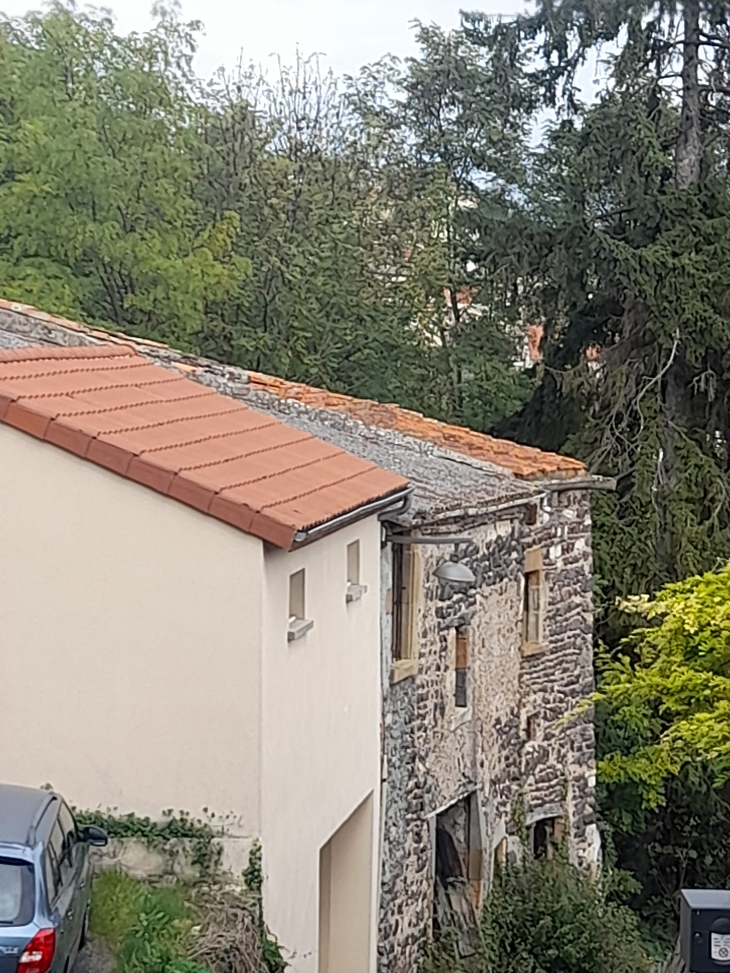 Maison - 2 pièces - 66 m² - Corent (63730)