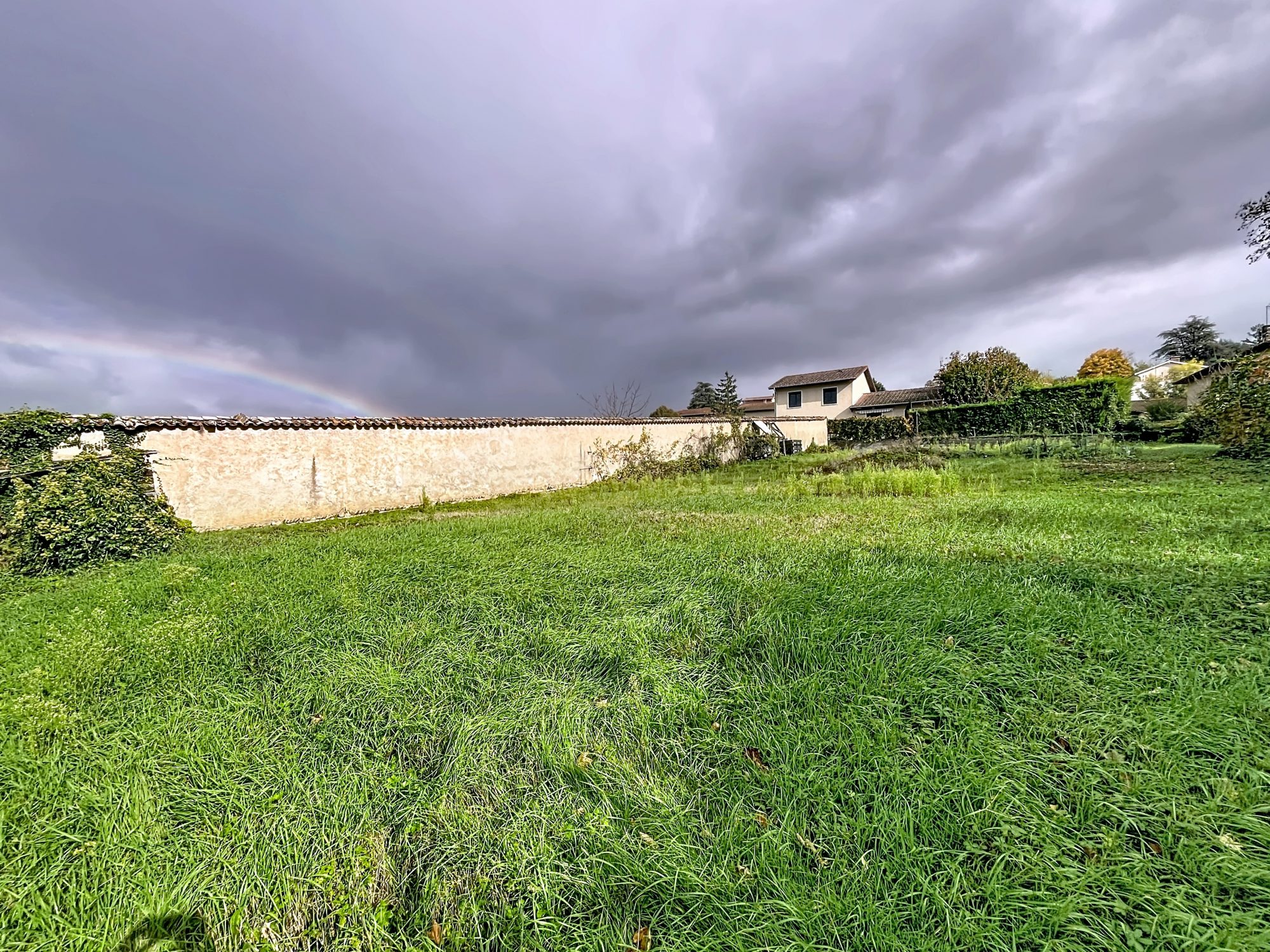 Terrain à bâtir – Genay (69730) – 880 m² – Non viabilisé Genay 69730