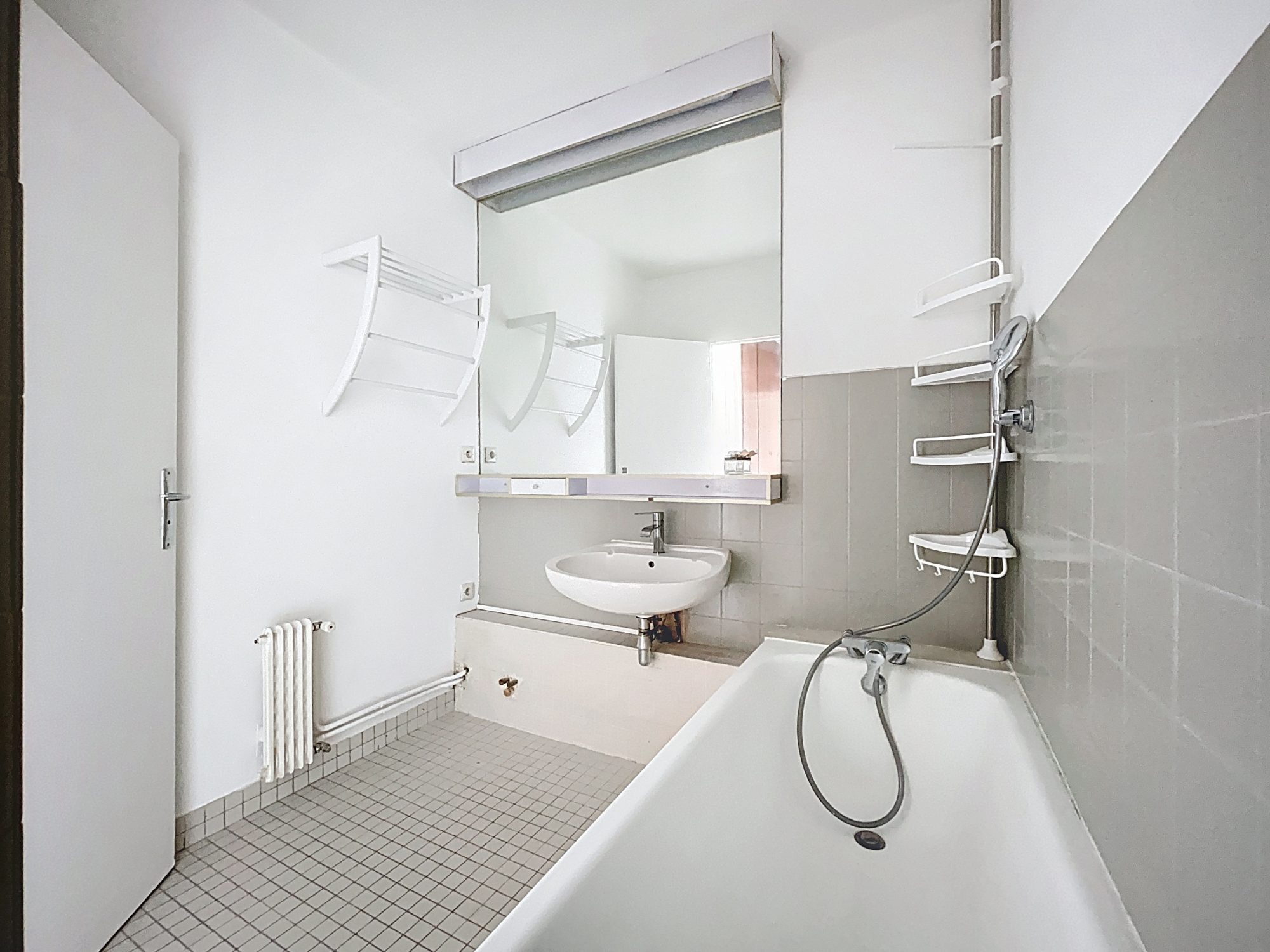 METRO GARIBALDI - Grand T2 Lyon 69007