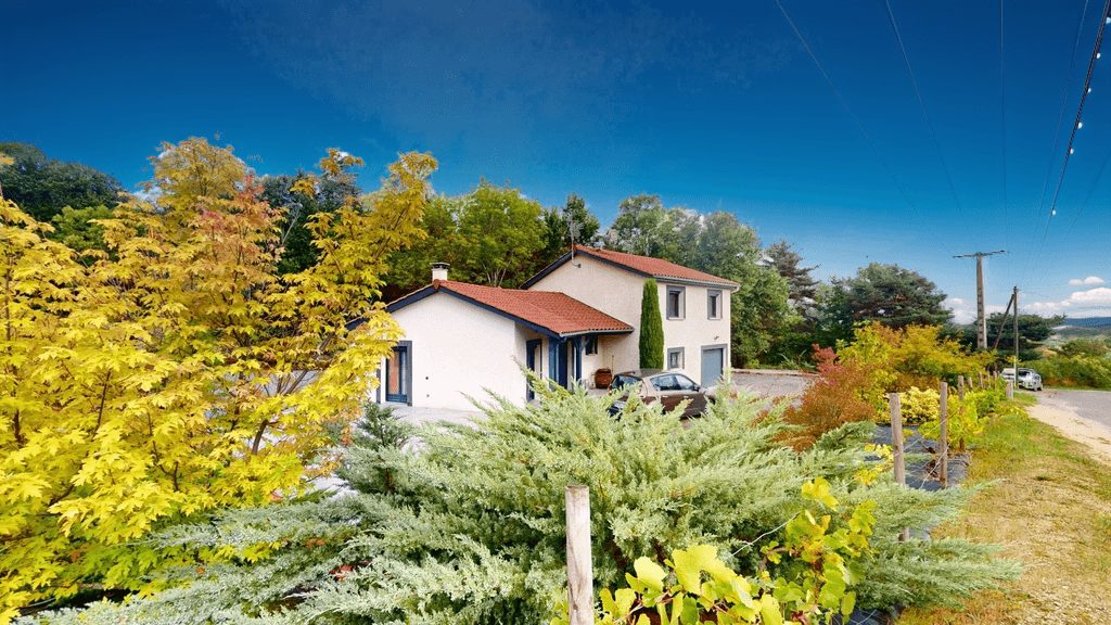 Maison familiale avec 3 chambres sur 2003 m2 de terrain