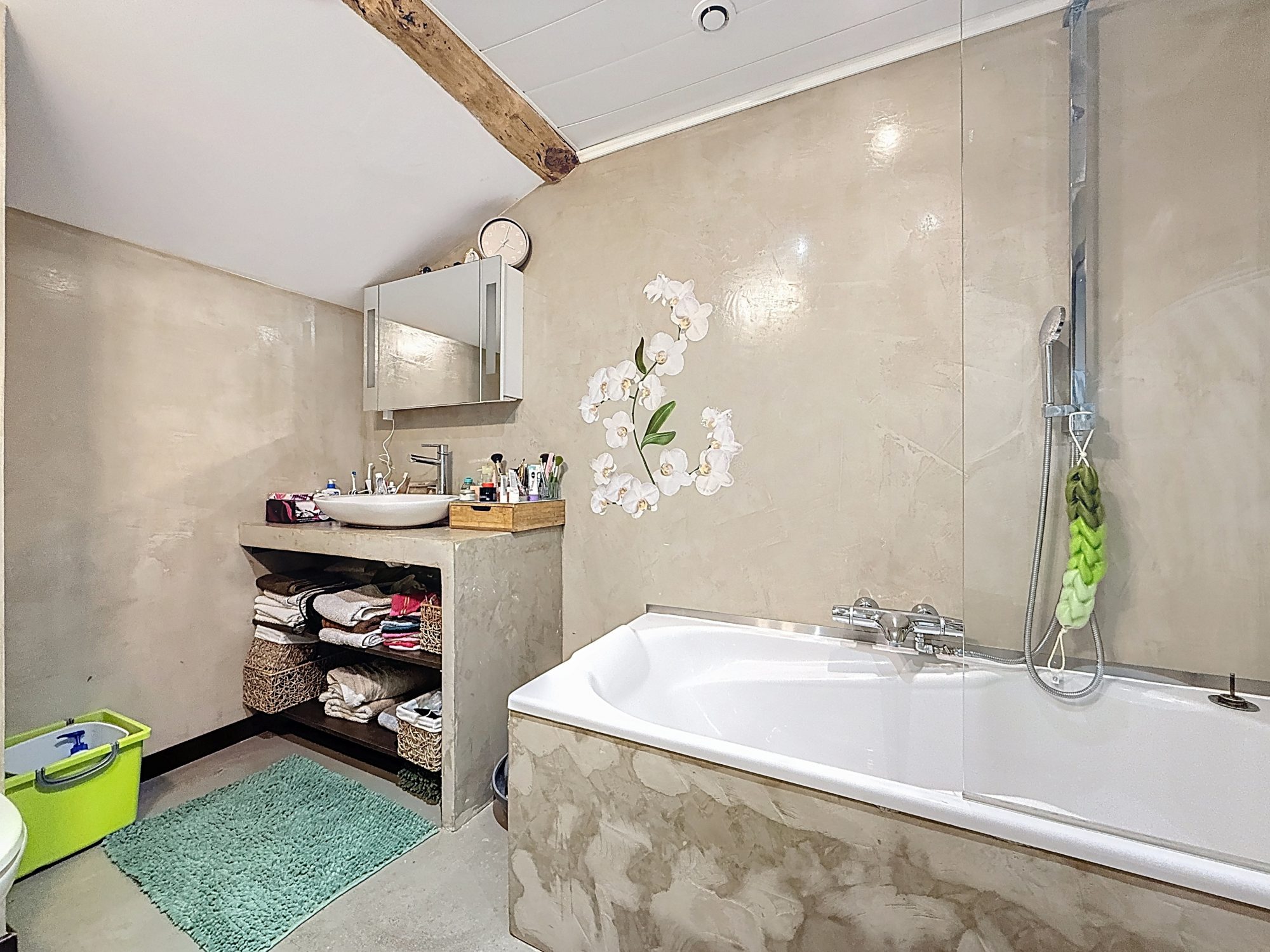 CORPS DE FERME RÉNOVÉ DANS UN CADRE BUCOLIQUE Fourneaux 42470