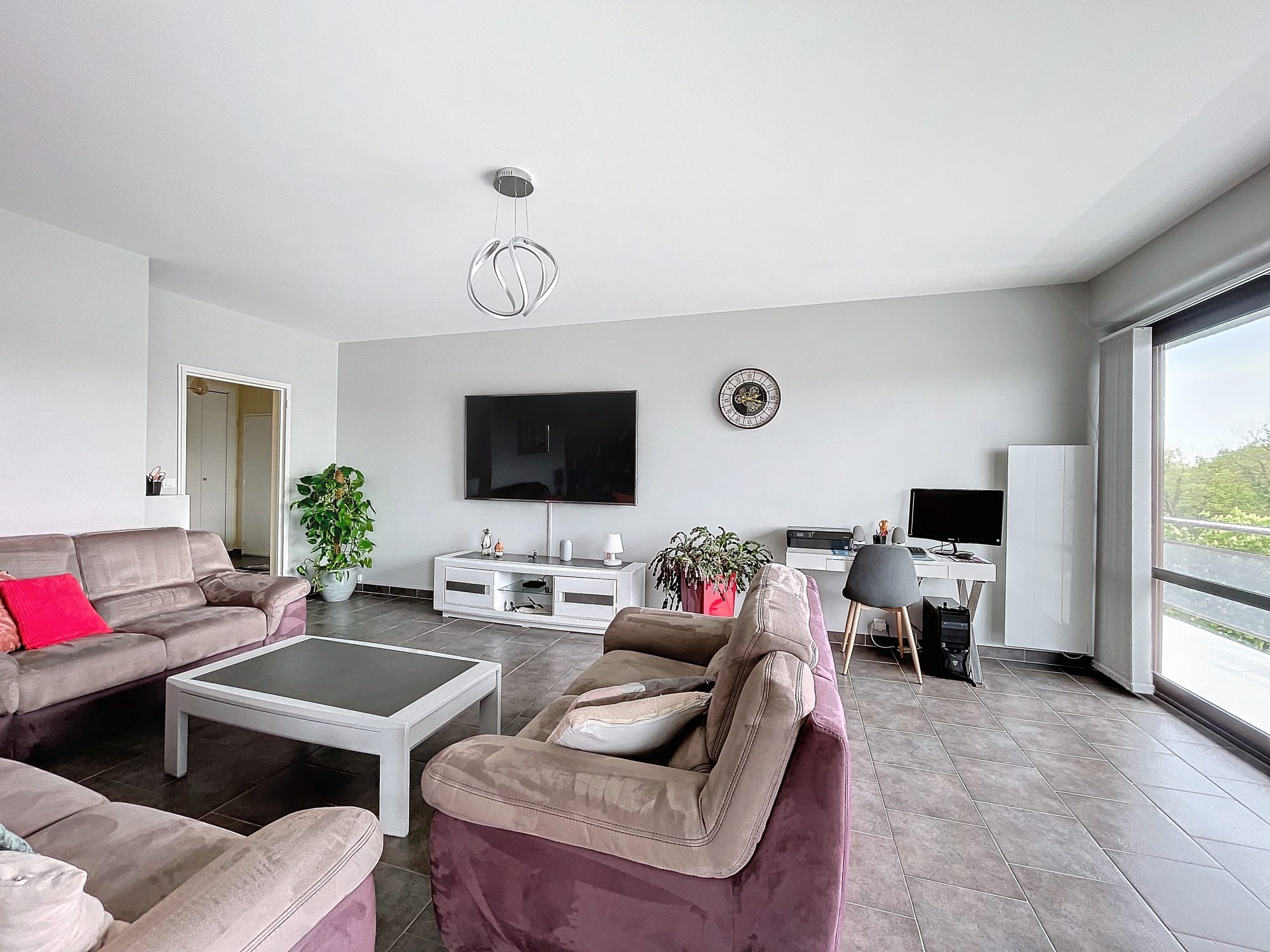 Appartement - 4 pièces - 121 m² - Chaumont (52000)