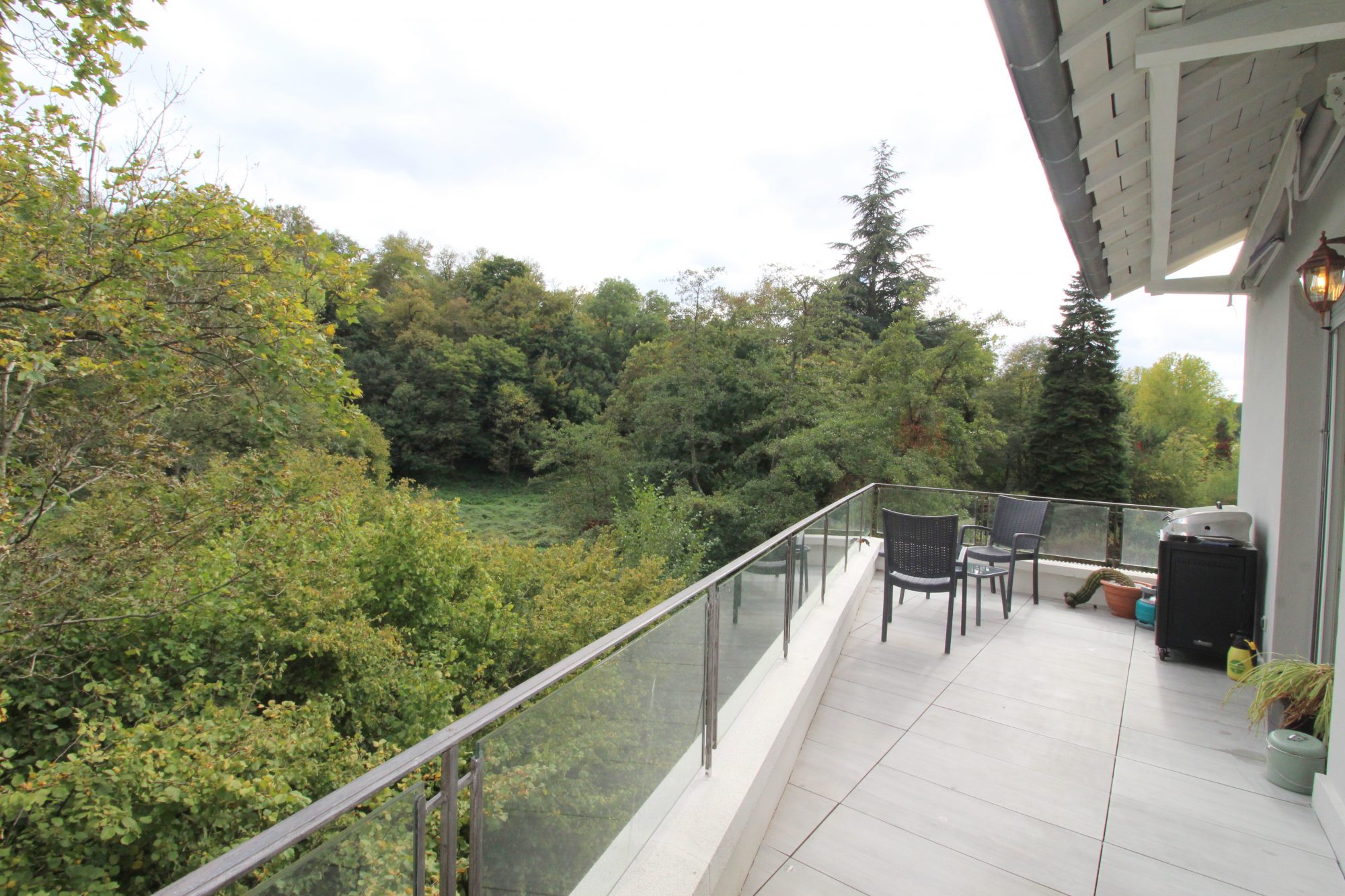 Maison charmante avec terrasse et vue dégagée sur la verdure Pont-Évêque 38780