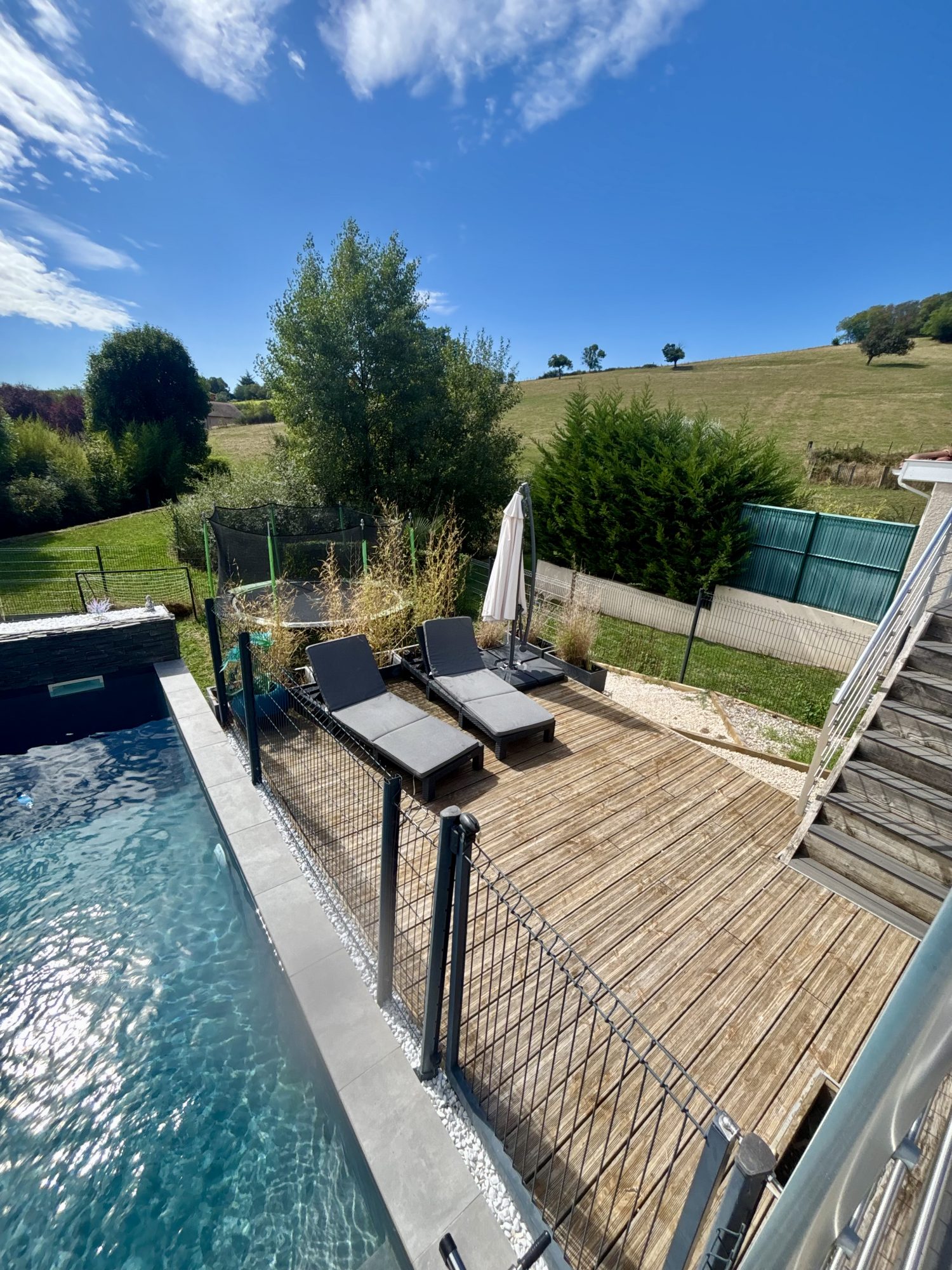 Maison d'environ 105 m² composé de 3 chambres dont une suite parentale SAINT LOUP 69490