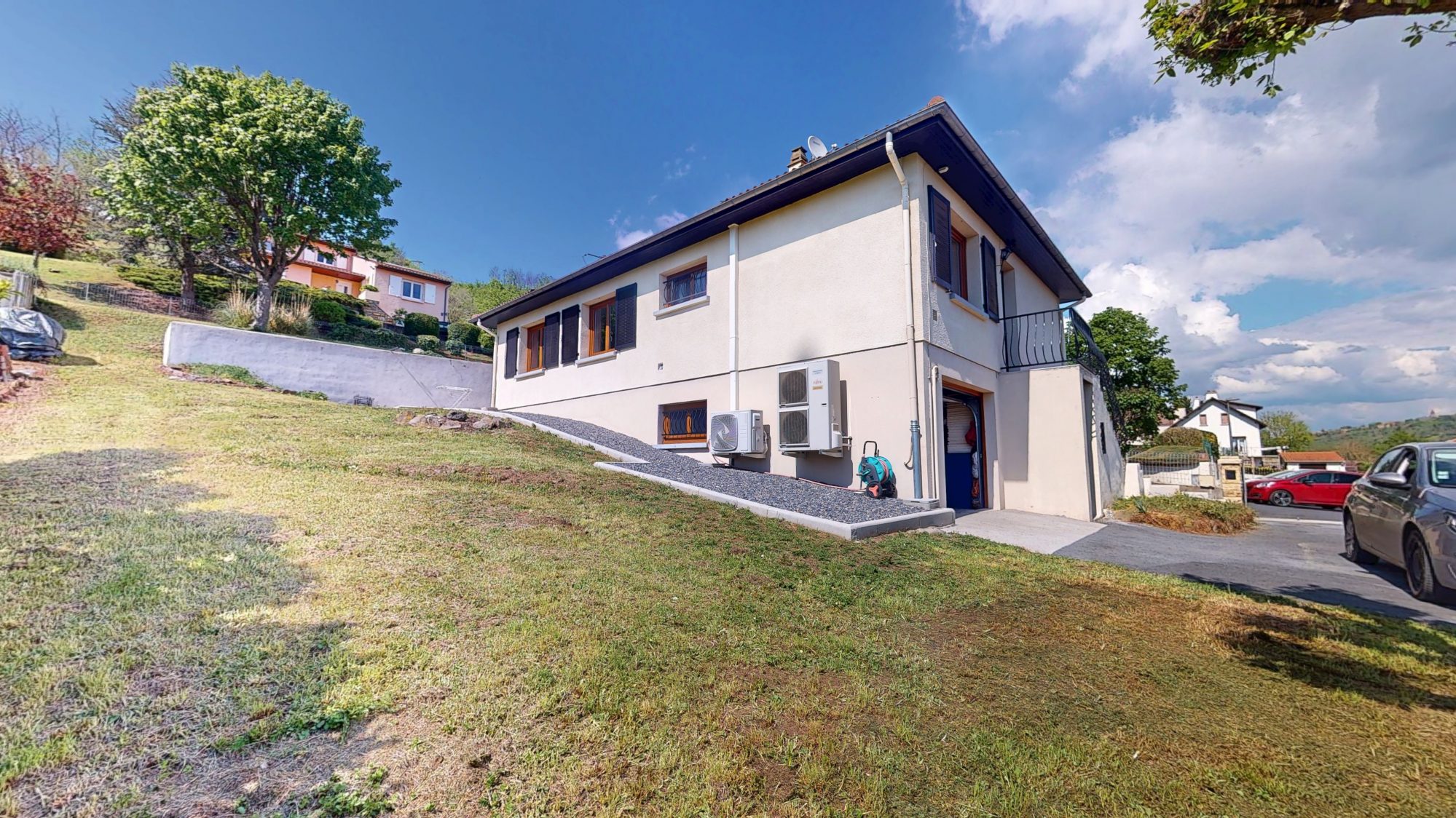 Proche Issoire Maison 98m2 sur terrain clos Issoire 63500