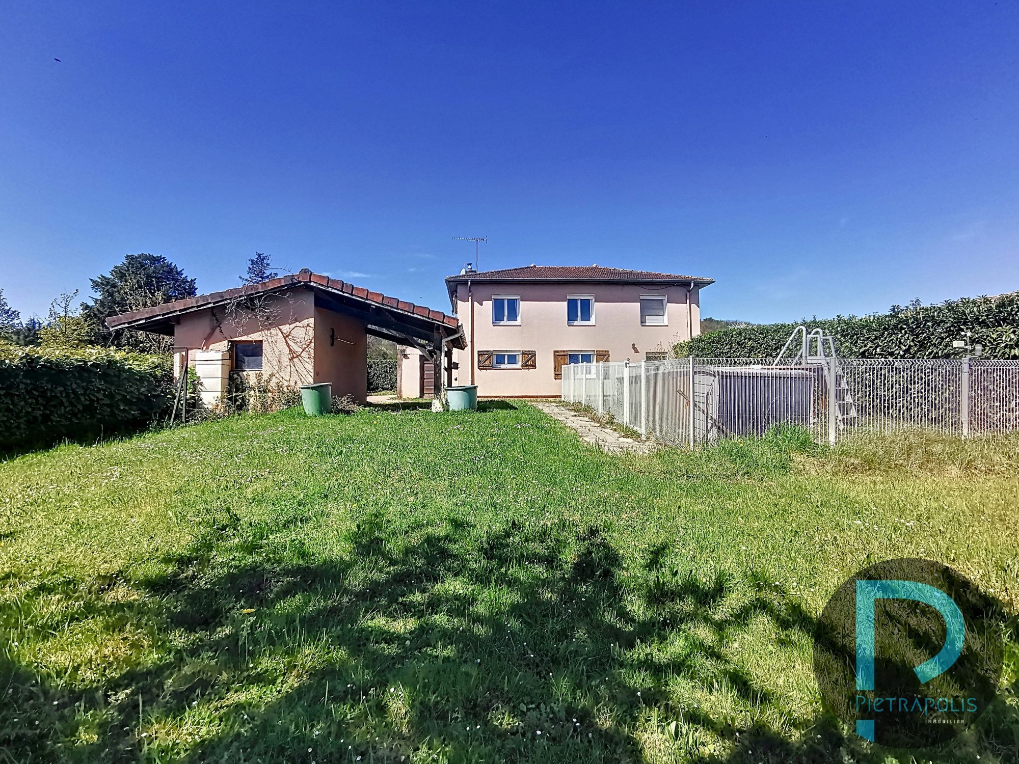 Mâcon 71 Villa 5 chambres proche des  commodités