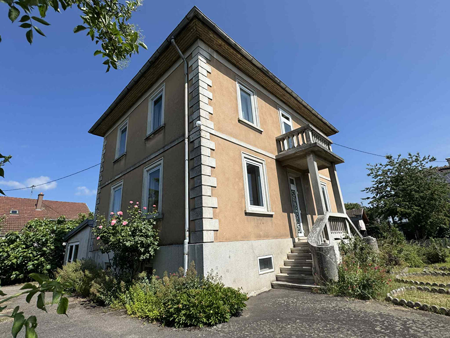 SUPERBE MAISON CERNAY