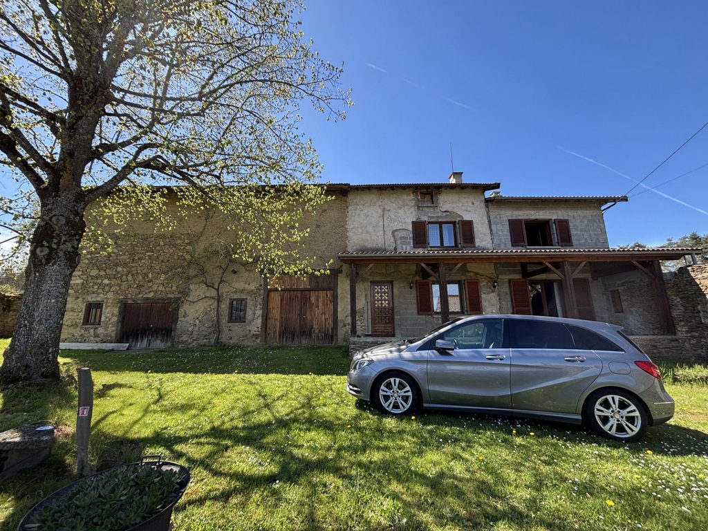 Belle maison en pierre Arlanc 63220