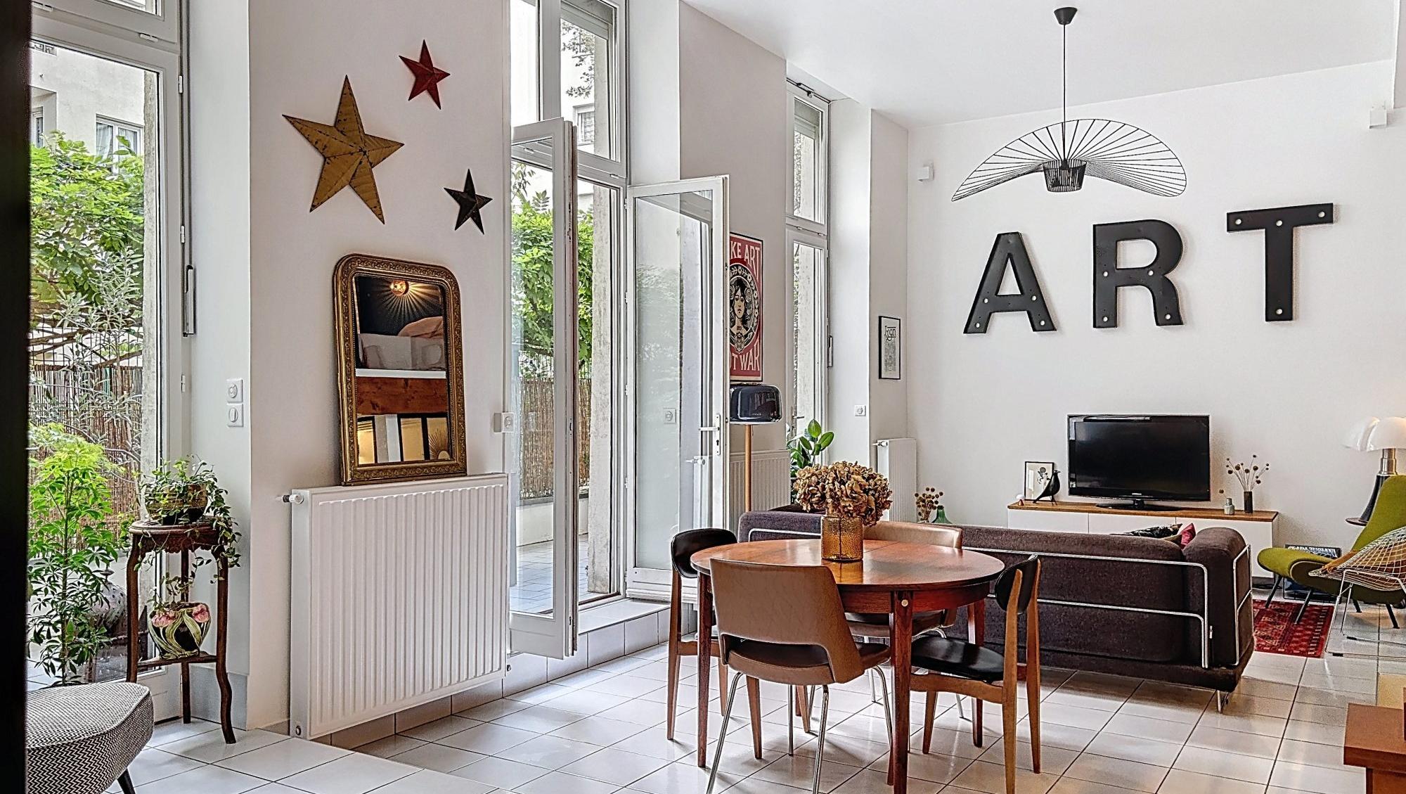 T3  90 m² de charme, 2 chambres et bureau, avec  terrasse Lyon 69003