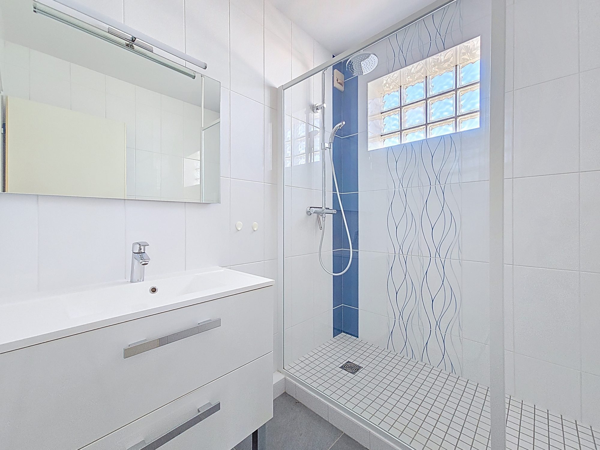 Grand T3/T4 entre le Place du 30 Octobre et le CHU Dijon 21000