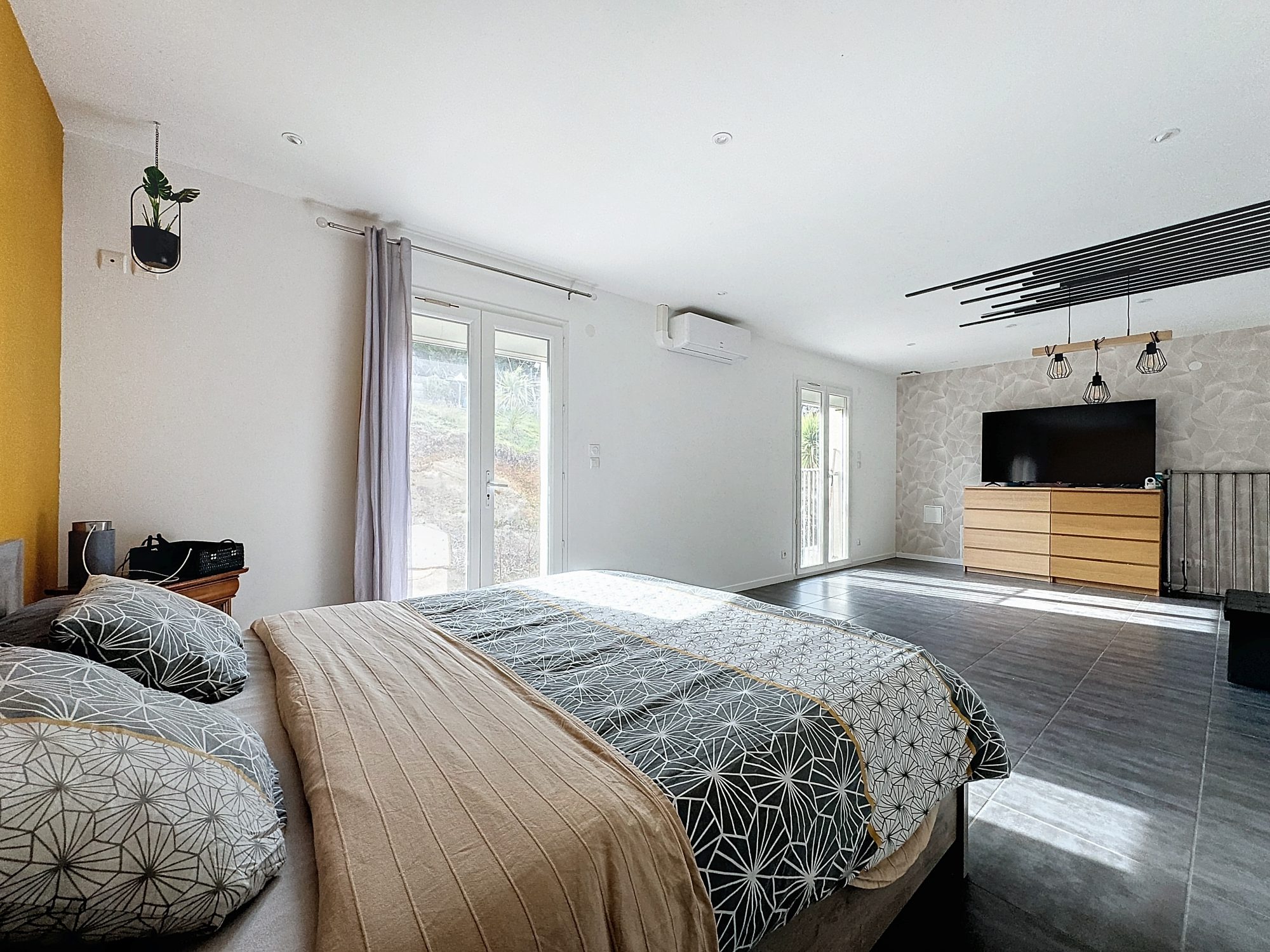 En Exclusivité, 12Bis Rue Etienne Perrot à Pont Evêque, Maison de village de 148m2 avec 5 chambres et une très belle terrasse de 55m2 Pont-Évêque 38780