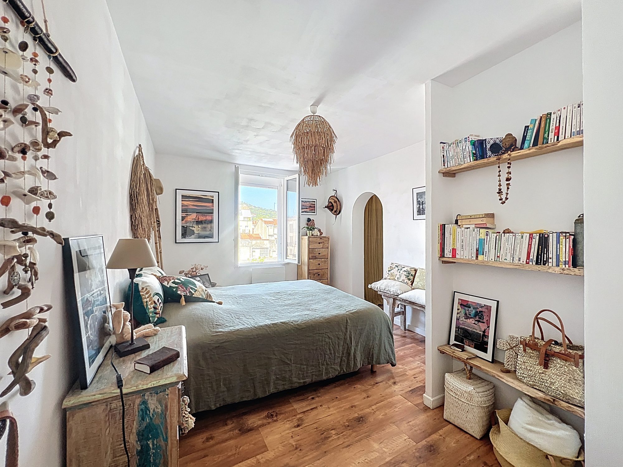 SETE : Centre ville, Appartement T2 53.91 m² Loi Carrez. Rénové. Sète 34200