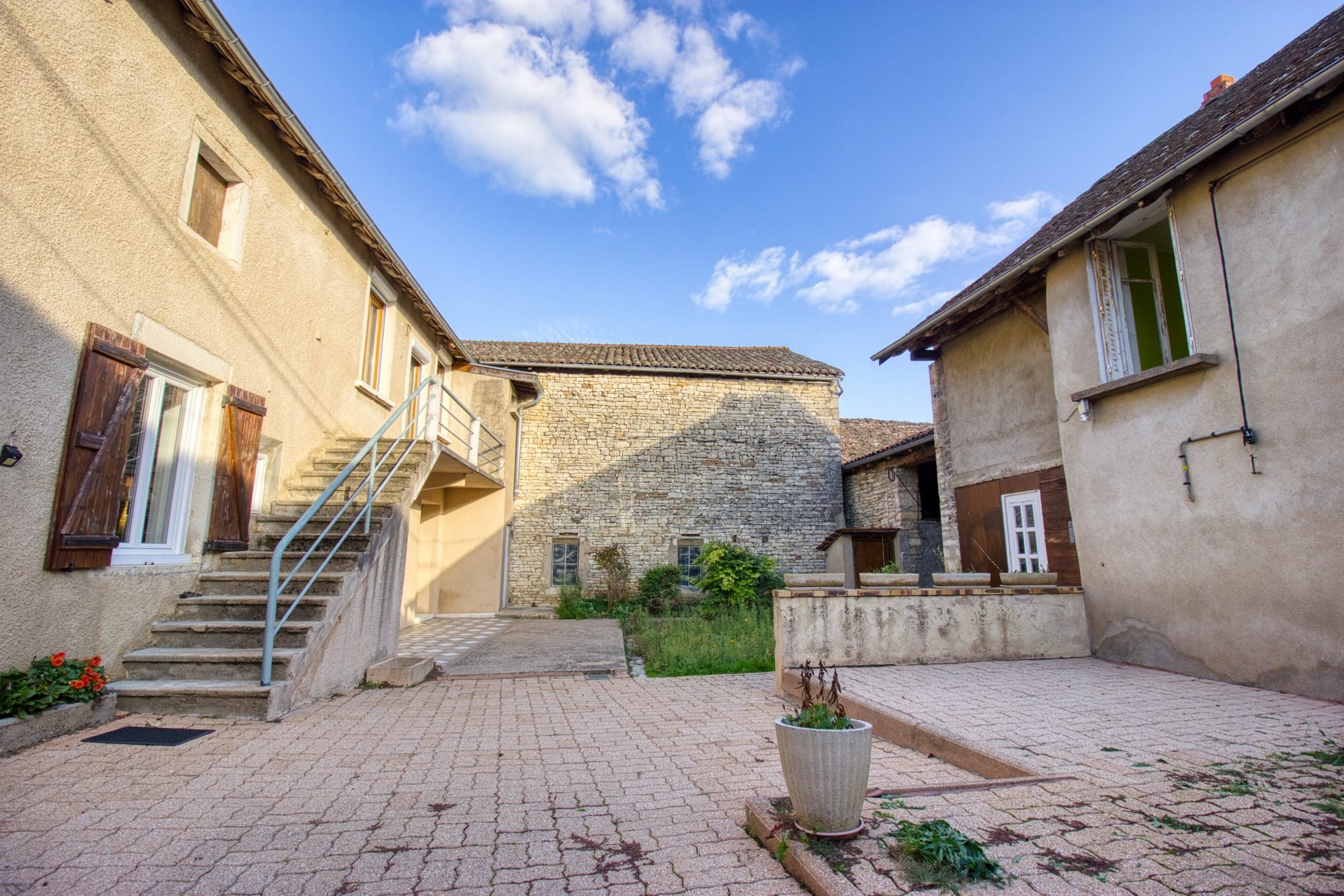 Immeuble - 195 m² - Viré (71260)