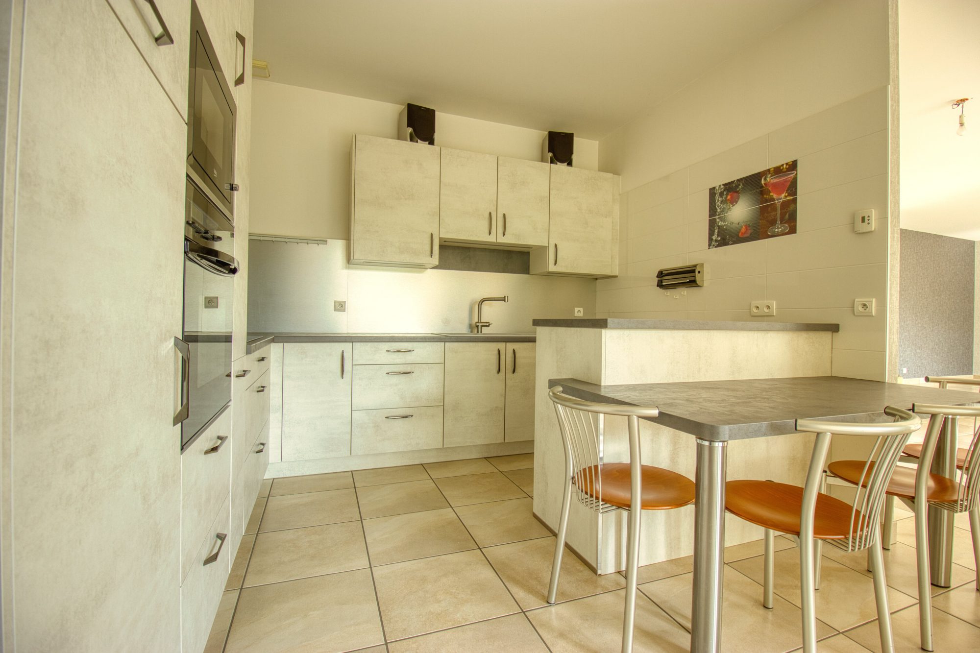 Maison familiale avec jardin arboré et jacuzzi – 175 m² habitables Lurcy 01090