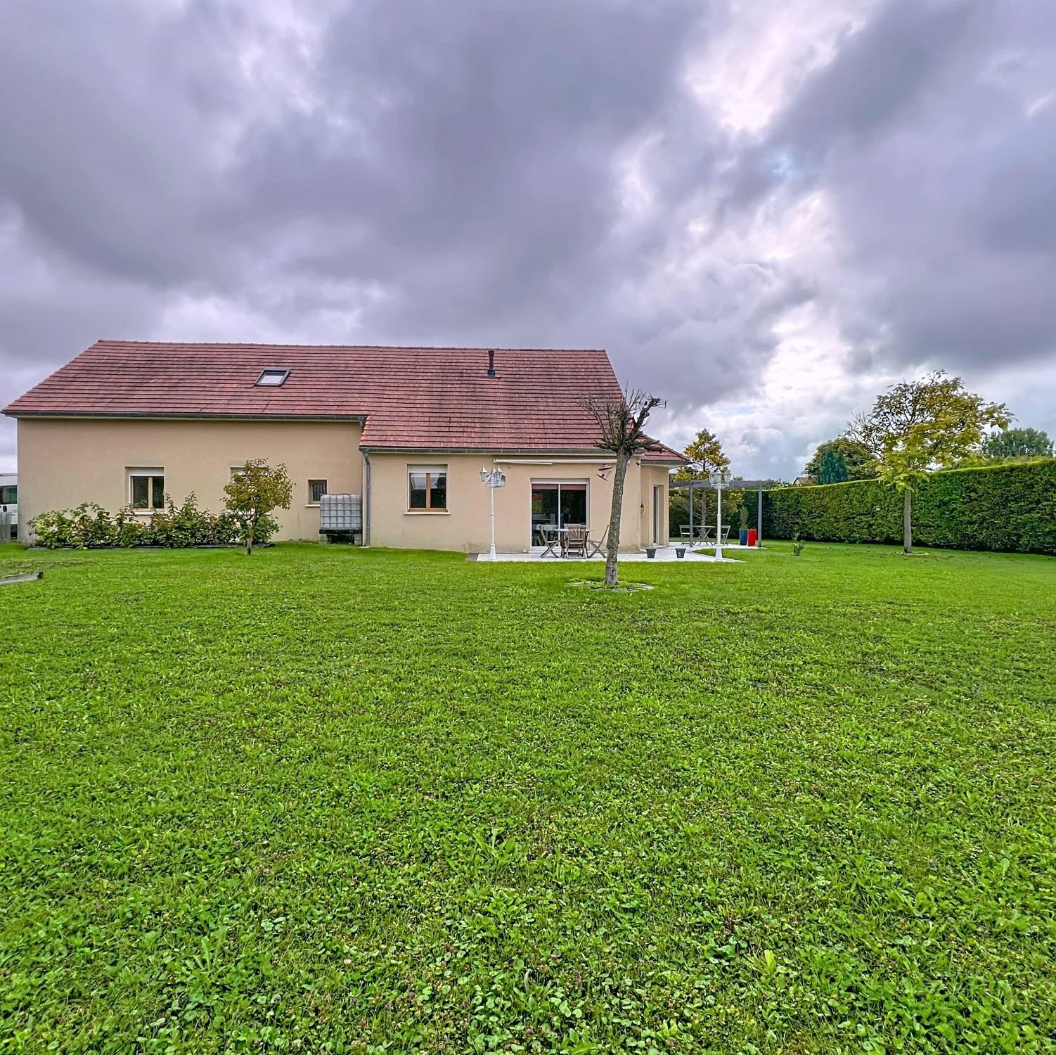 Maison familiale avec terrain Lux 21120