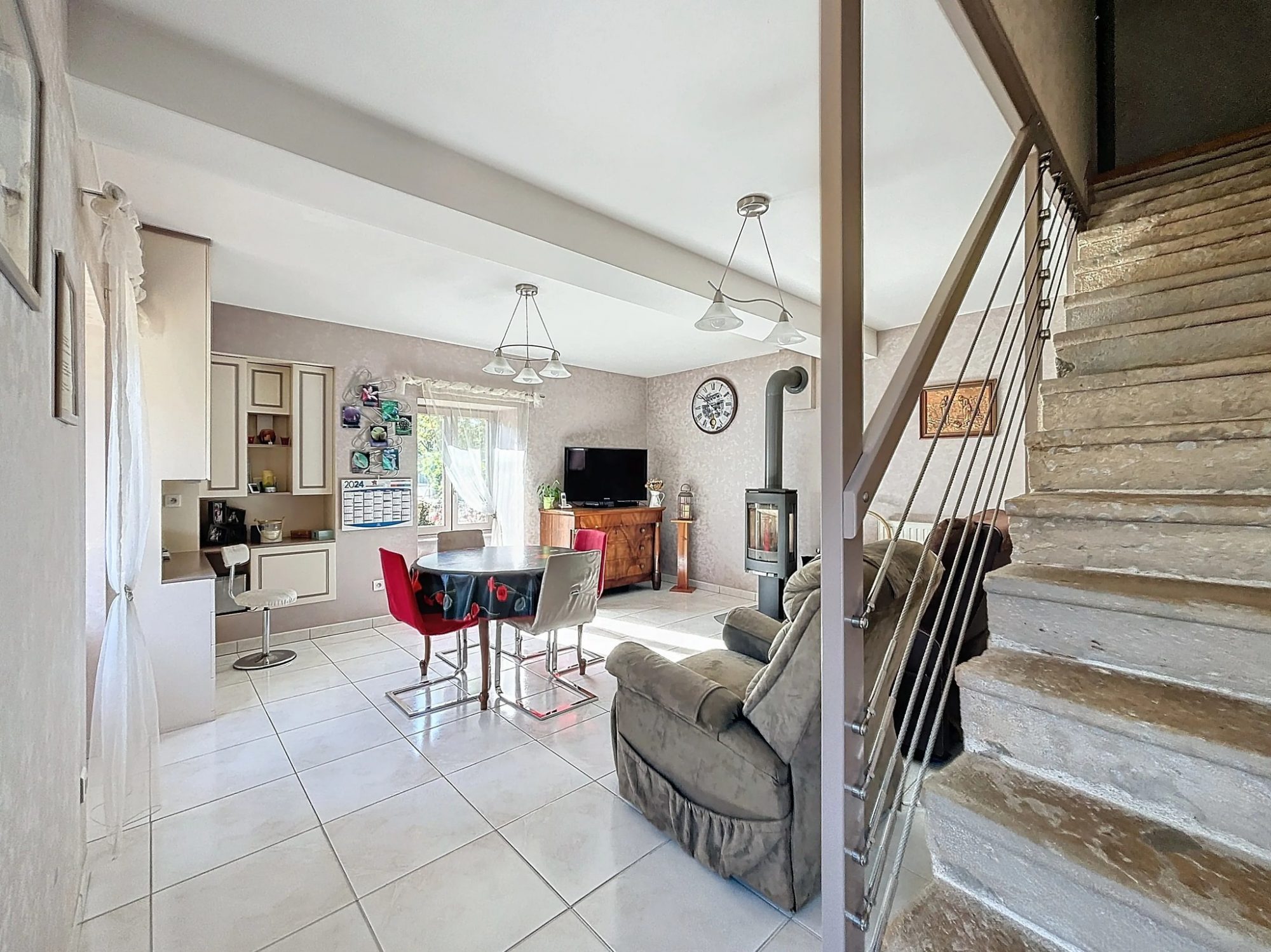 Maison en Pierres Env 142 m² Chessy 69380