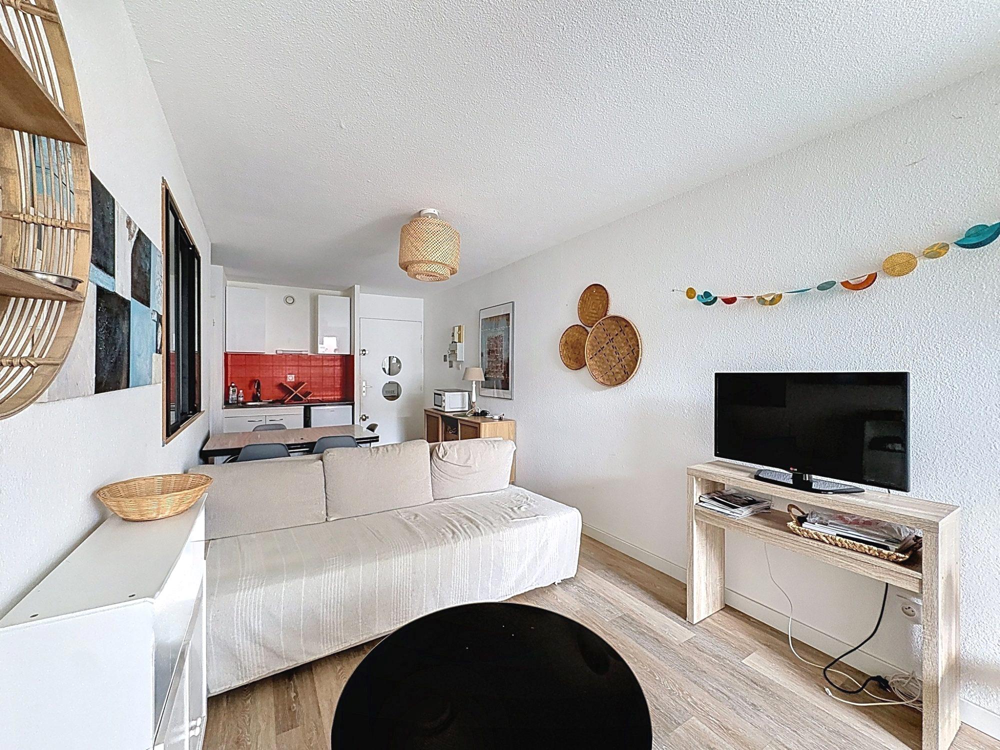 EXCLUSIVITÉ - SETE - Centre ville : Appartement T2 36m2 avec balcon, place de parking Sète 34200